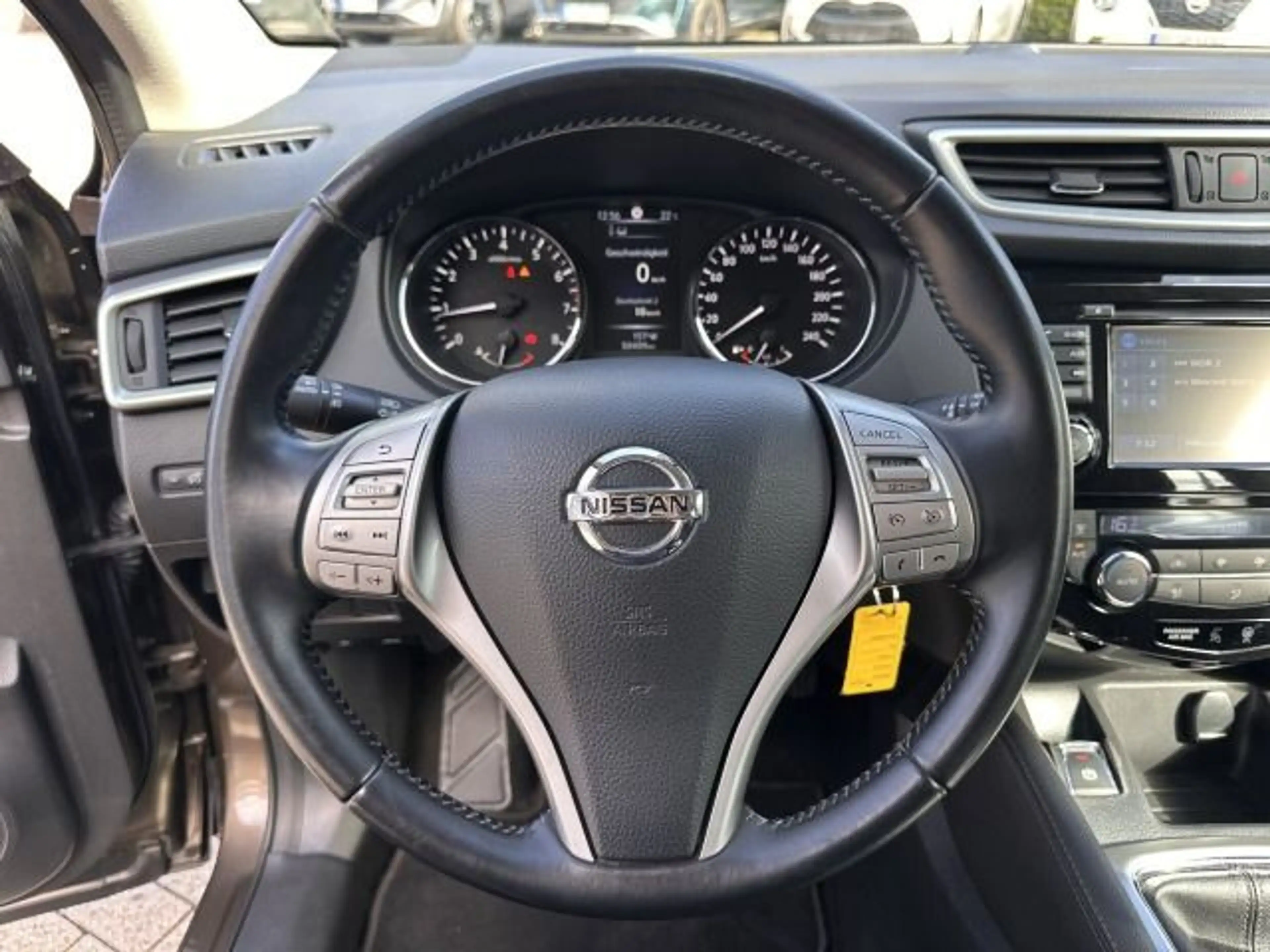 Nissan Qashqai 1.2 DIG-T Acenta Navi Kamera SH 19" 1.H — photo 15