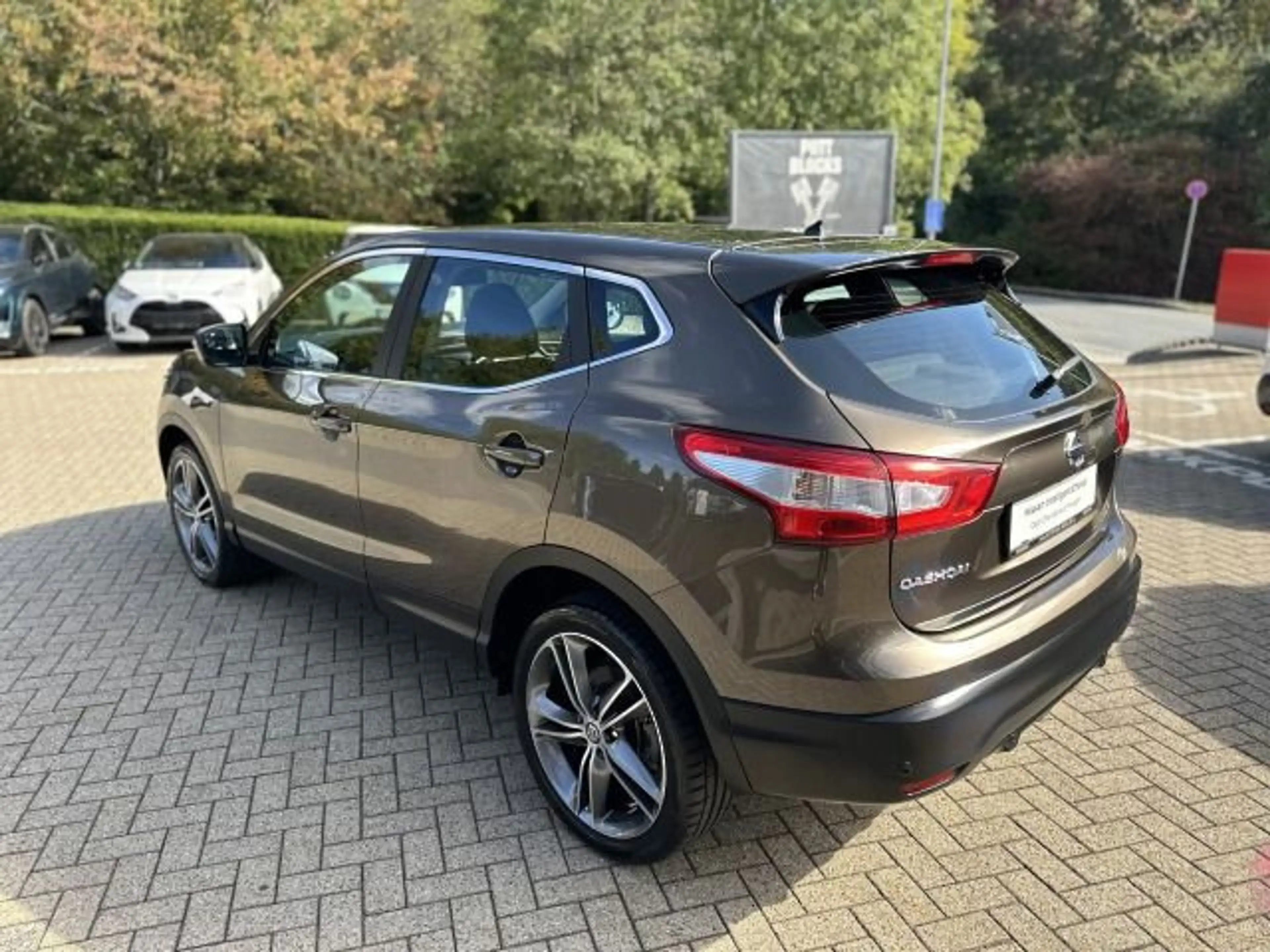 Nissan Qashqai 1.2 DIG-T Acenta Navi Kamera SH 19" 1.H — photo 7