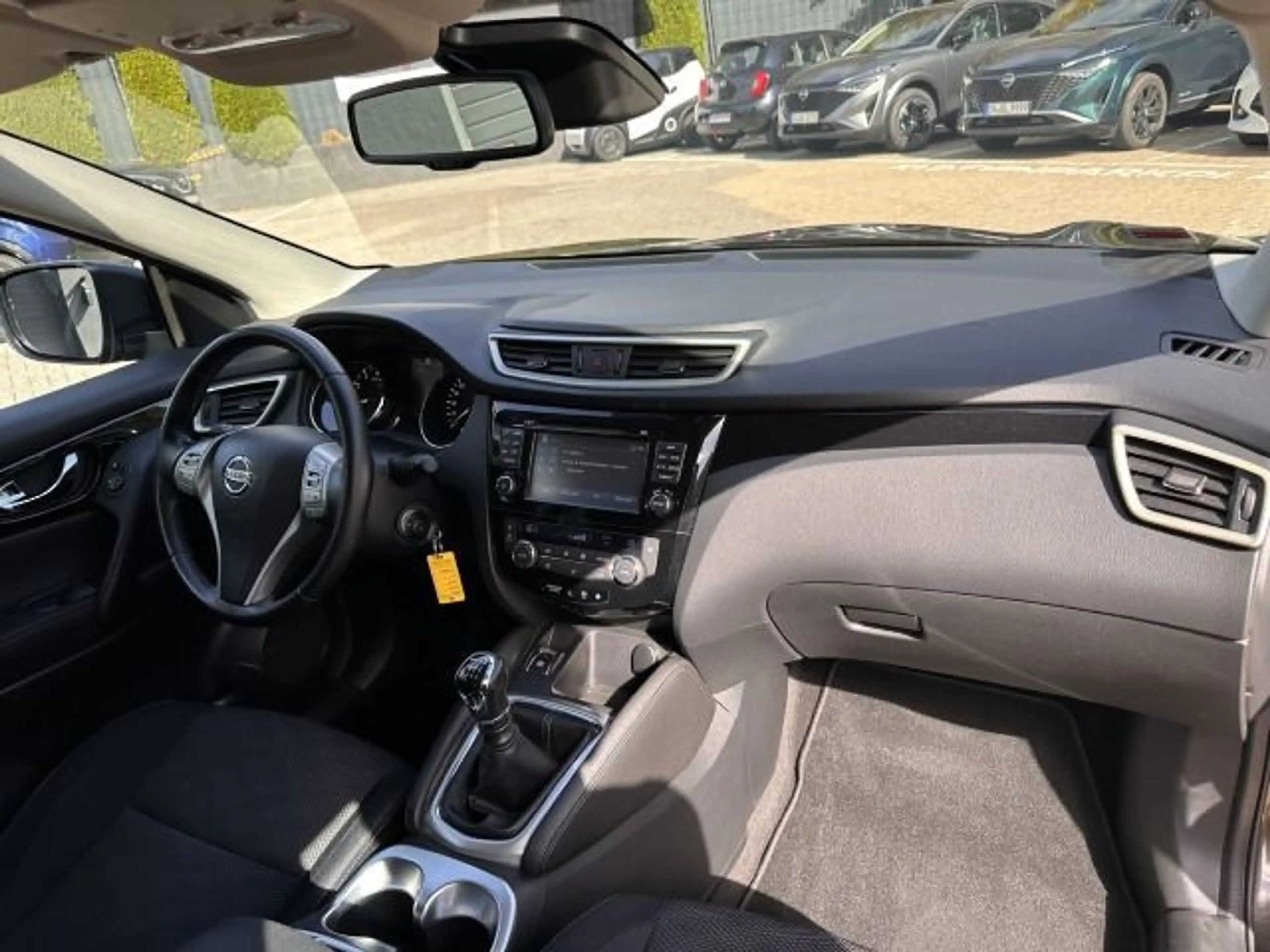 Nissan Qashqai 1.2 DIG-T Acenta Navi Kamera SH 19" 1.H — photo 13