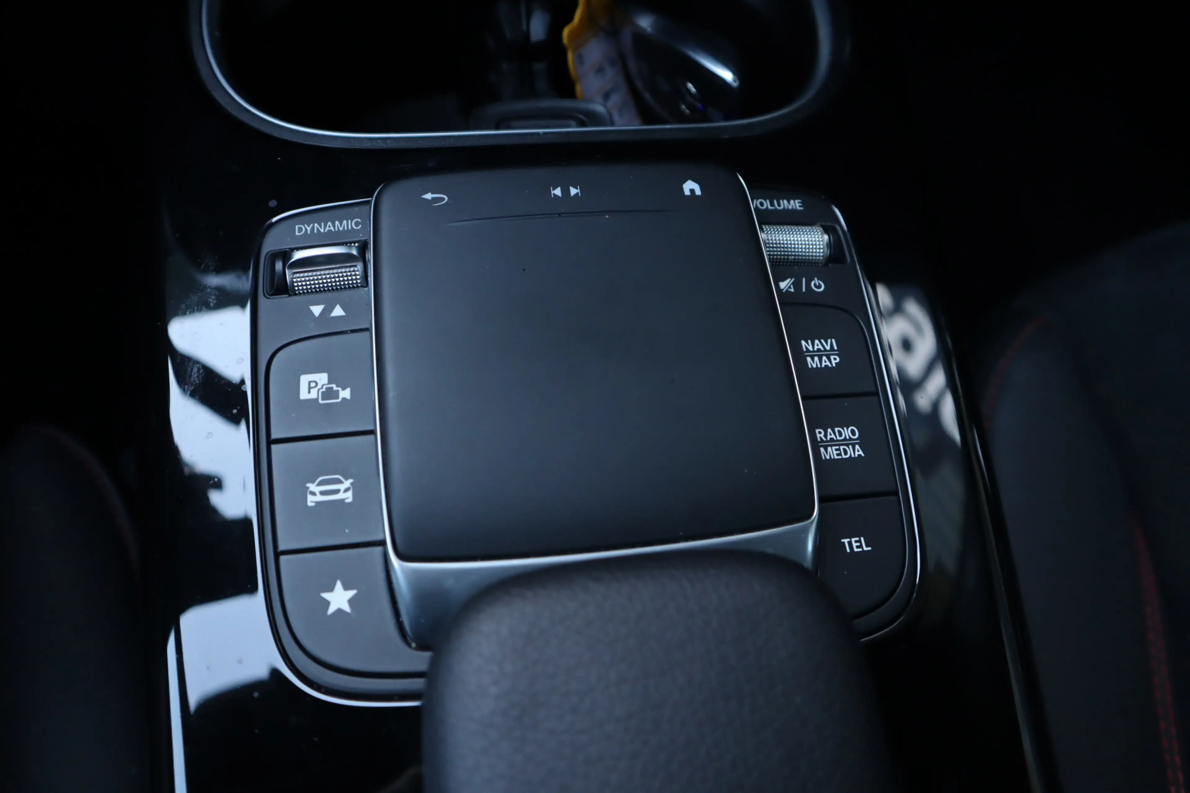 Mercedes-Benz CLA 250 Shooting Brake e AMG Night | Ambient | Multibeam | — photo 14