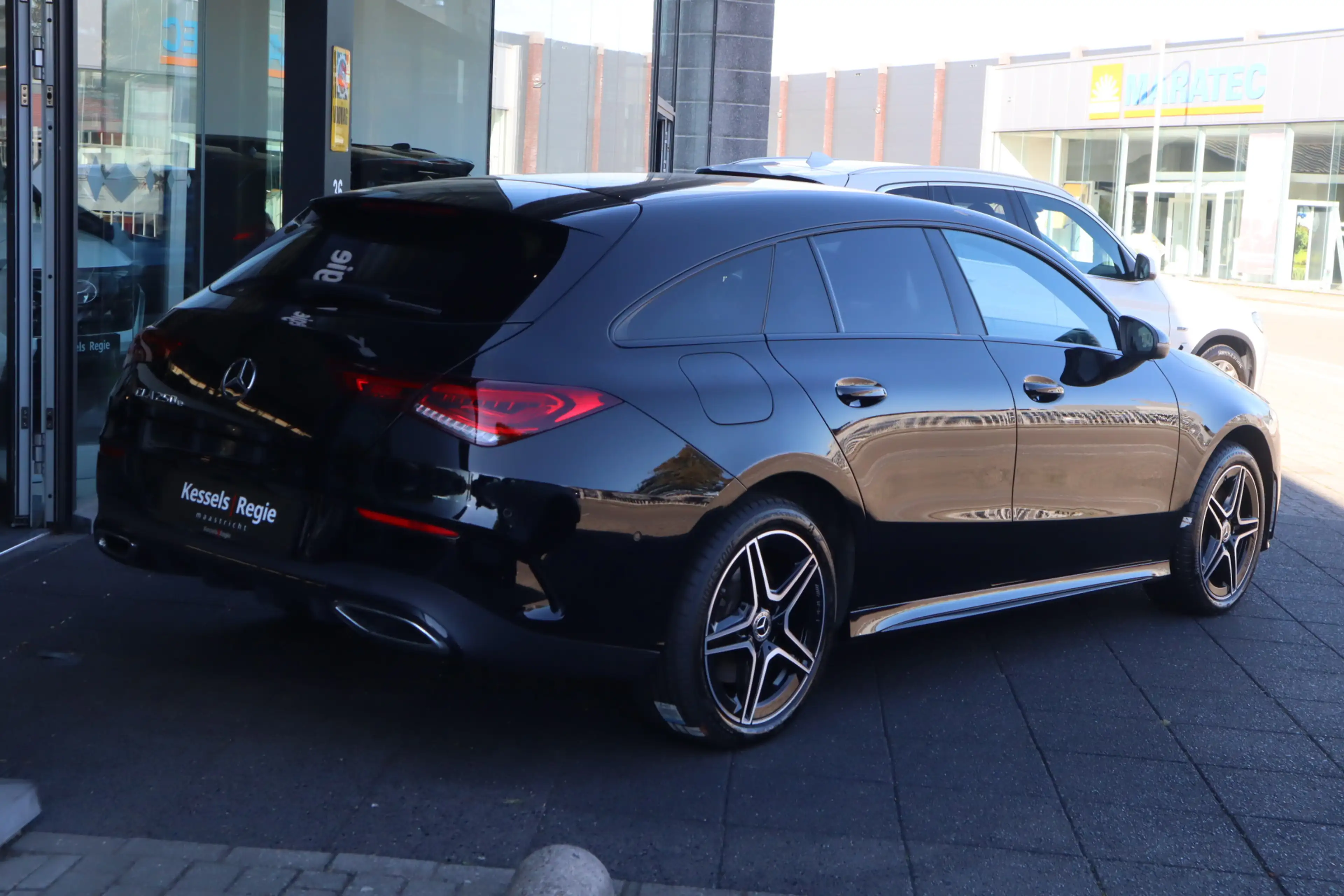 Mercedes-Benz CLA 250 Shooting Brake e AMG Night | Ambient | Multibeam | — photo 4