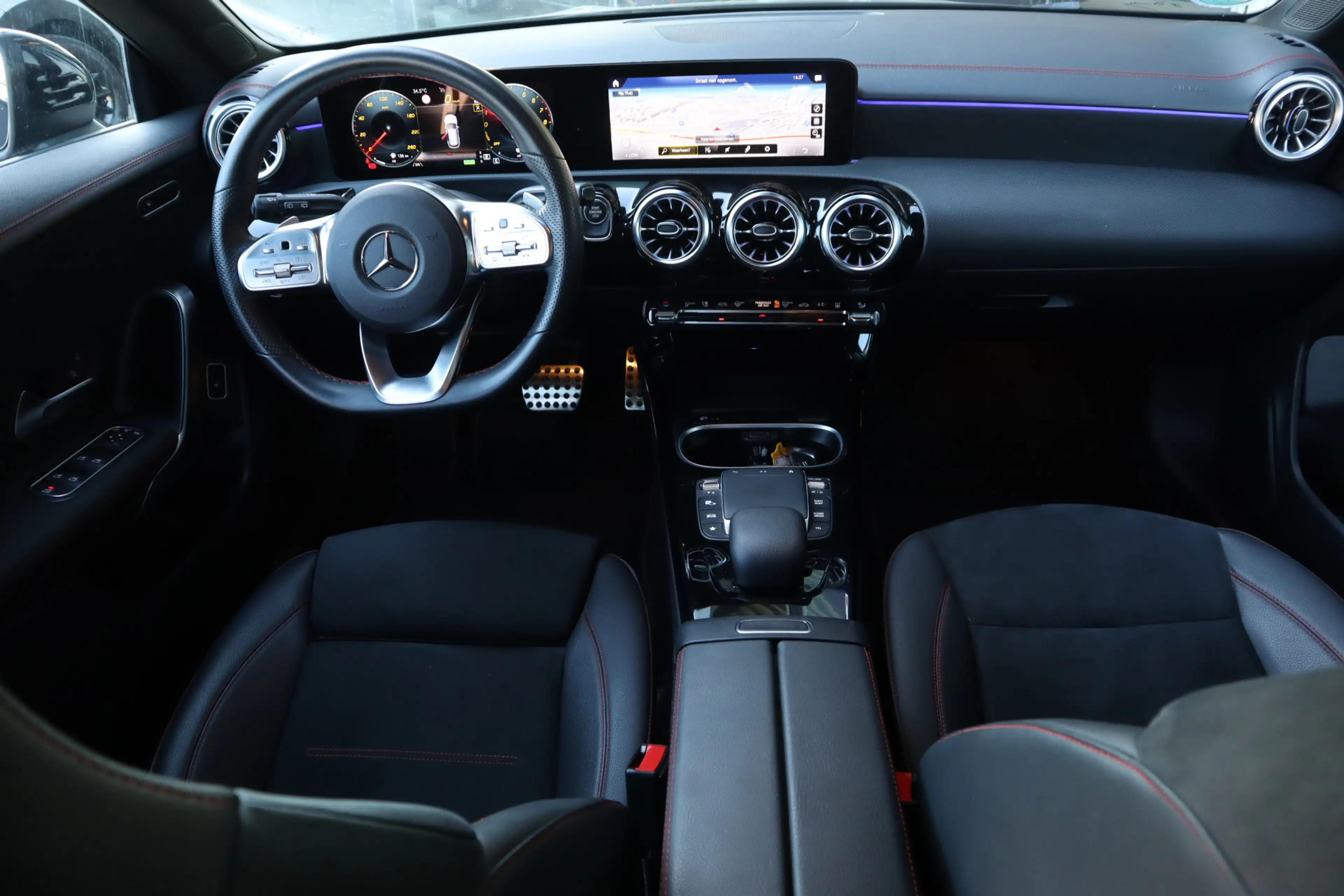 Mercedes-Benz CLA 250 Shooting Brake e AMG Night | Ambient | Multibeam | — photo 6