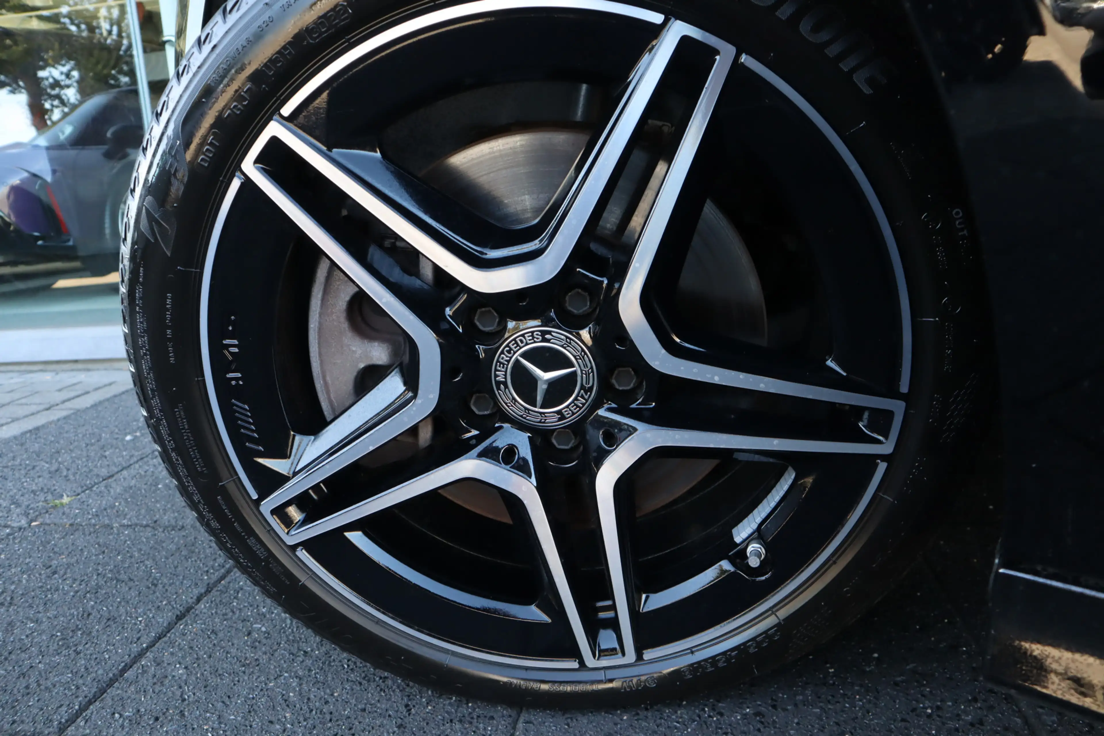 Mercedes-Benz CLA 250 Shooting Brake e AMG Night | Ambient | Multibeam | — photo 29