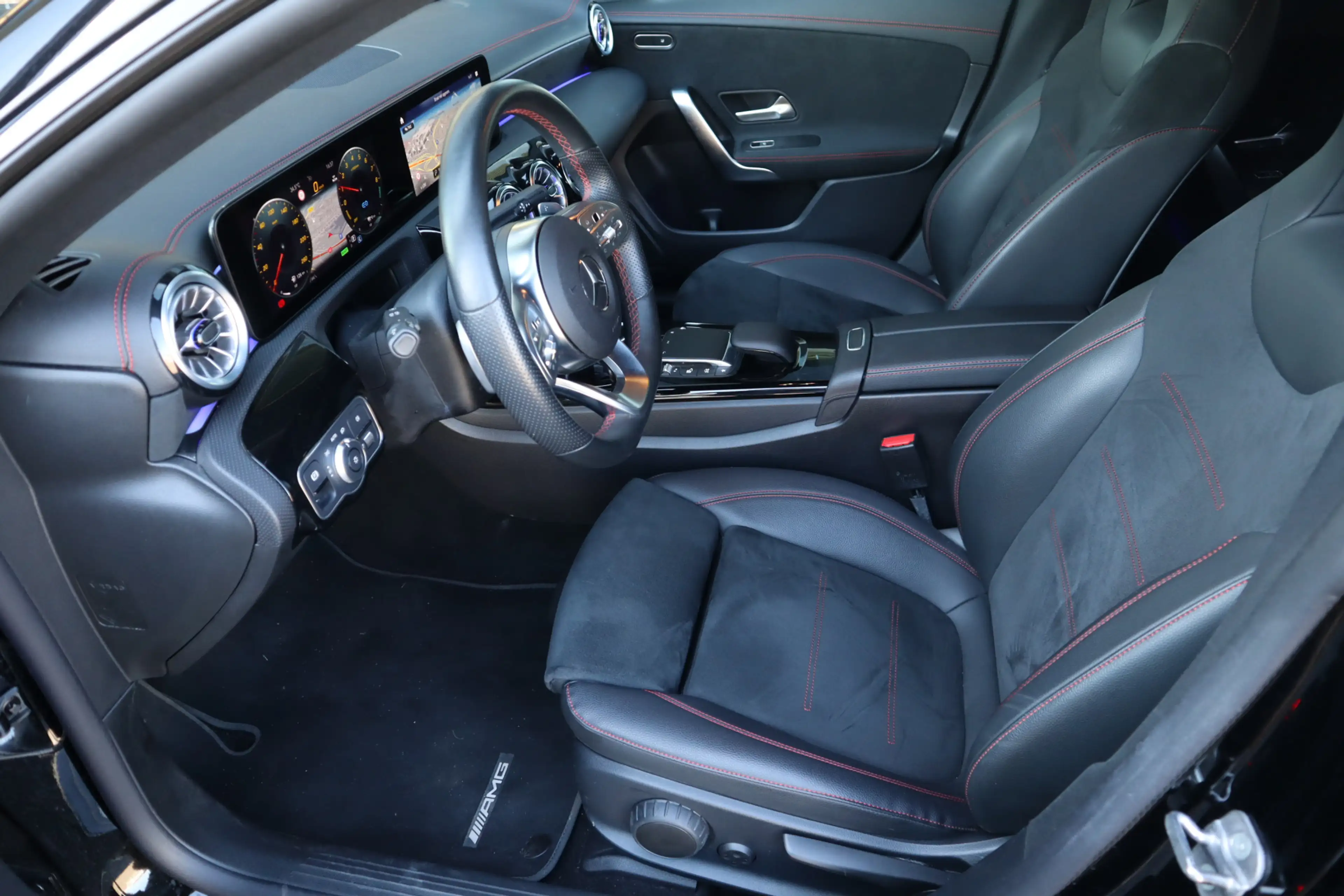 Mercedes-Benz CLA 250 Shooting Brake e AMG Night | Ambient | Multibeam | — photo 19