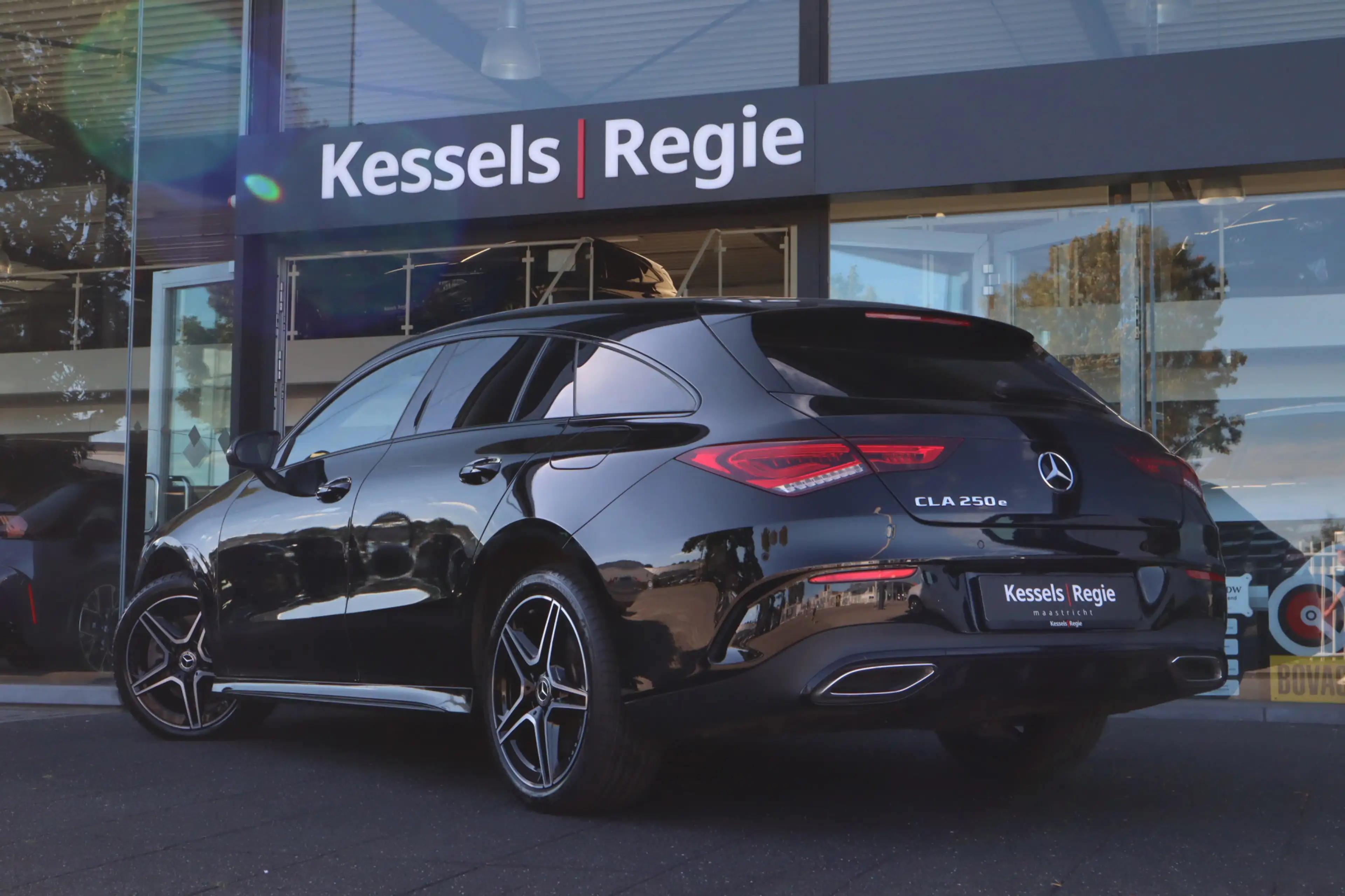 Mercedes-Benz CLA 250 Shooting Brake e AMG Night | Ambient | Multibeam | — photo 27