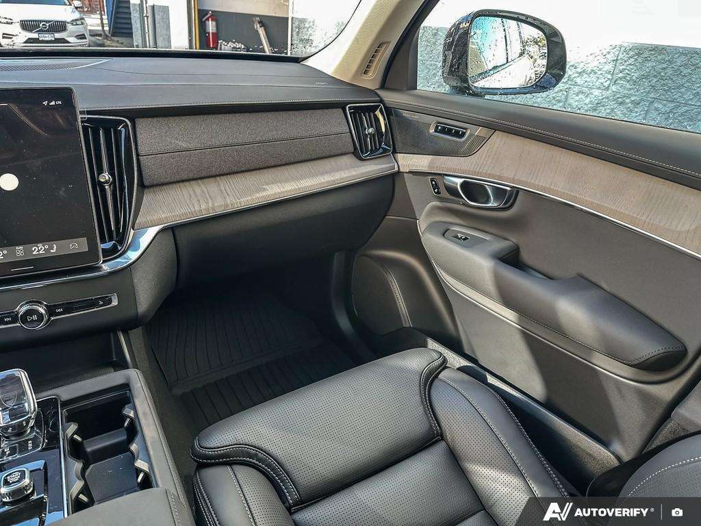 2026 Volvo XC90 B6 AWD Ultra Dark Theme 7-Seater thumb 25