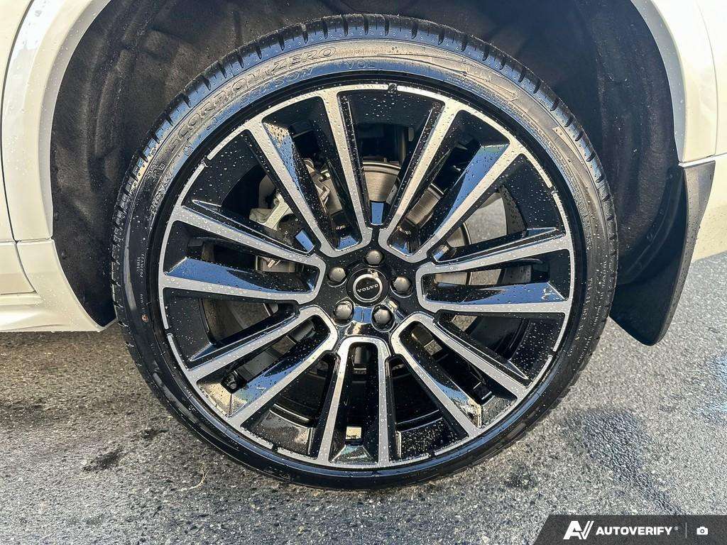 2026 Volvo XC90 B6 AWD Ultra Dark Theme 7-Seater thumb 6