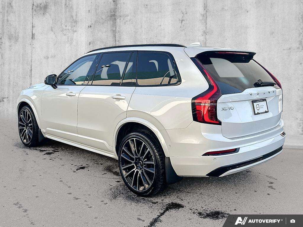 2026 Volvo XC90 B6 AWD Ultra Dark Theme 7-Seater alt 4