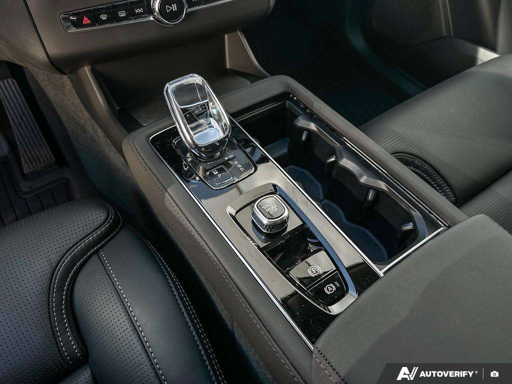 2026 Volvo XC90 B6 AWD Ultra Dark Theme 7-Seater thumb 18