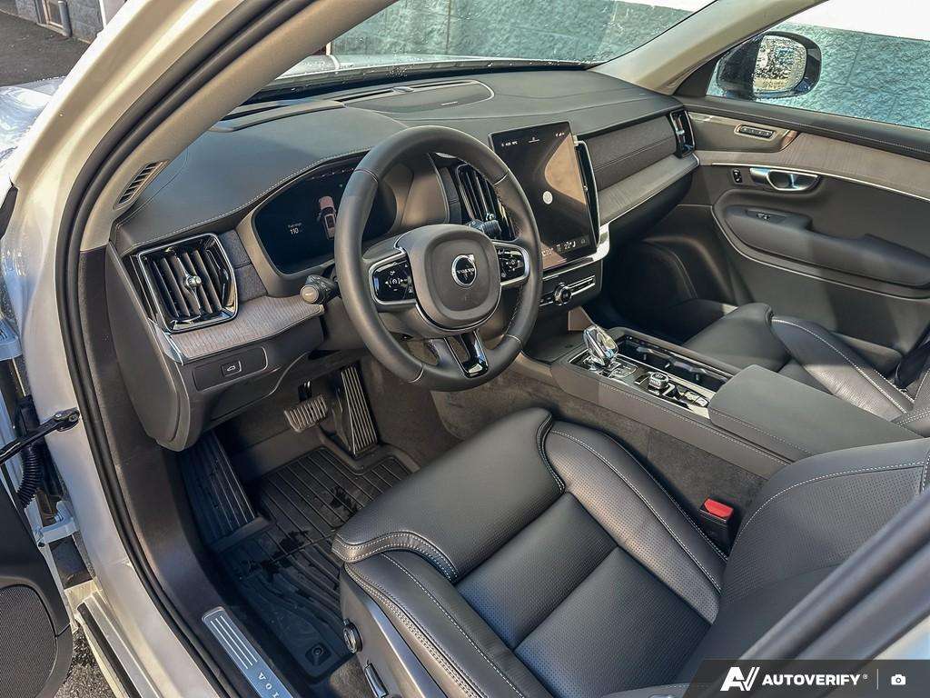 2026 Volvo XC90 B6 AWD Ultra Dark Theme 7-Seater thumb 13