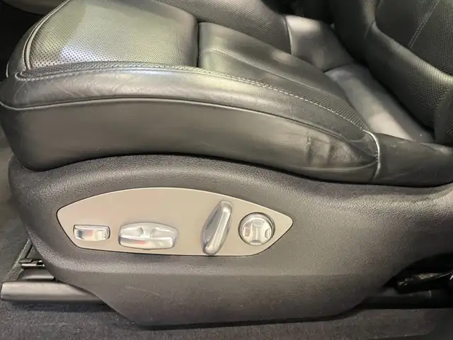 Porsche Macan view 13