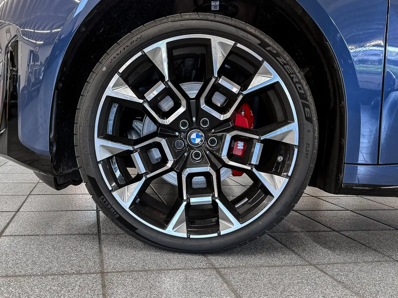 BMW iX3 50 xDrive M SPORT PRO + HuD + DA+ + 22" + UVM. 4