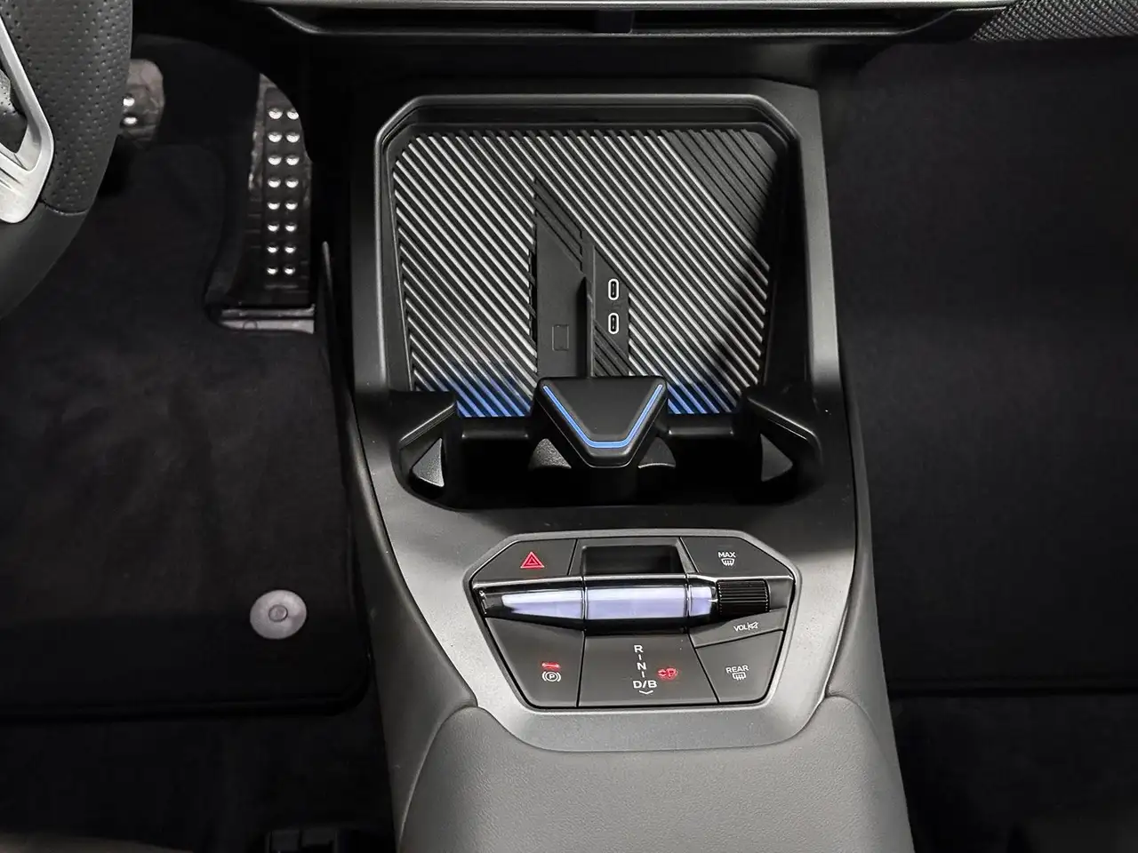 BMW iX3 50 xDrive M SPORT PRO + HuD + DA+ + 22" + UVM. 10