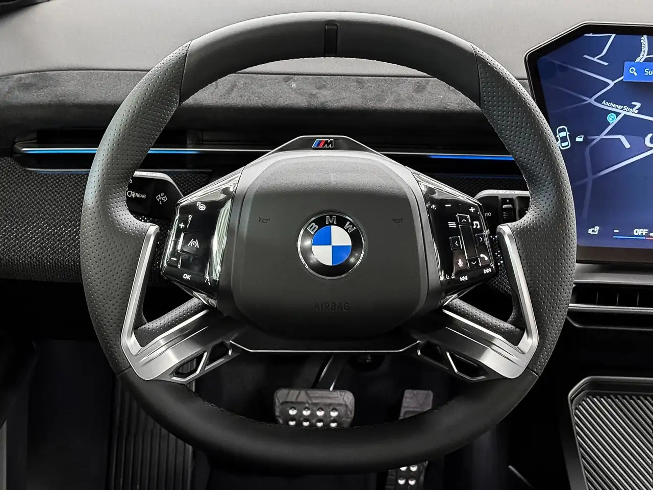 BMW iX3 50 xDrive M SPORT PRO + HuD + DA+ + 22" + UVM. 11