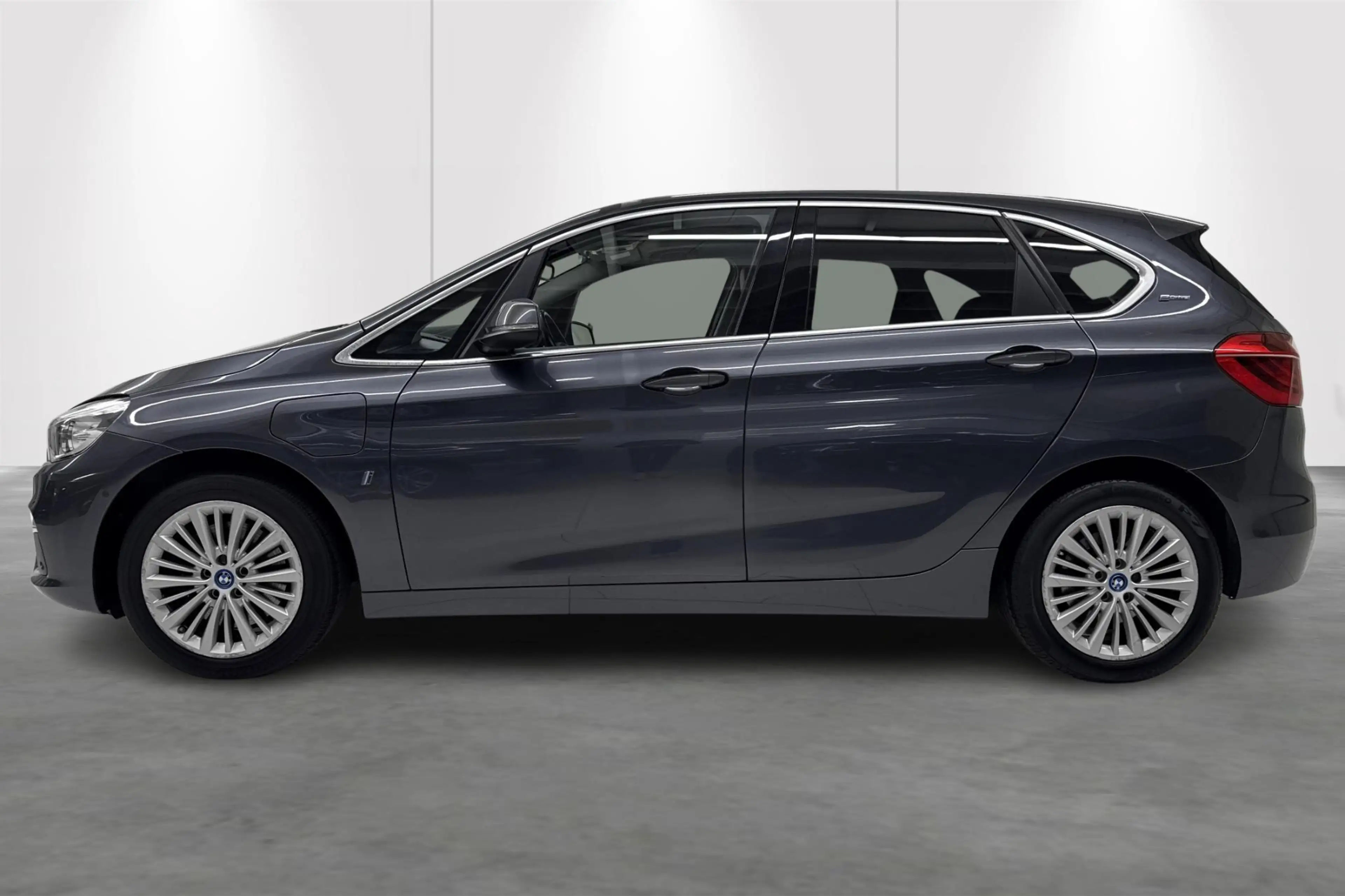 BMW 225 2 Reeks Active Tourer 225xe iPerformance — photo 3