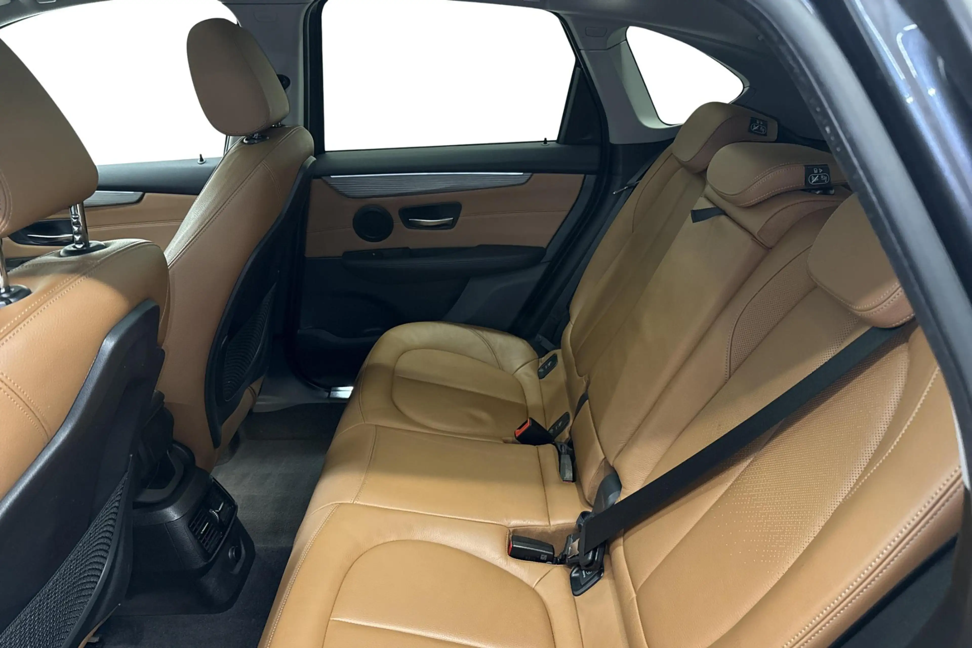 BMW 225 2 Reeks Active Tourer 225xe iPerformance — photo 7
