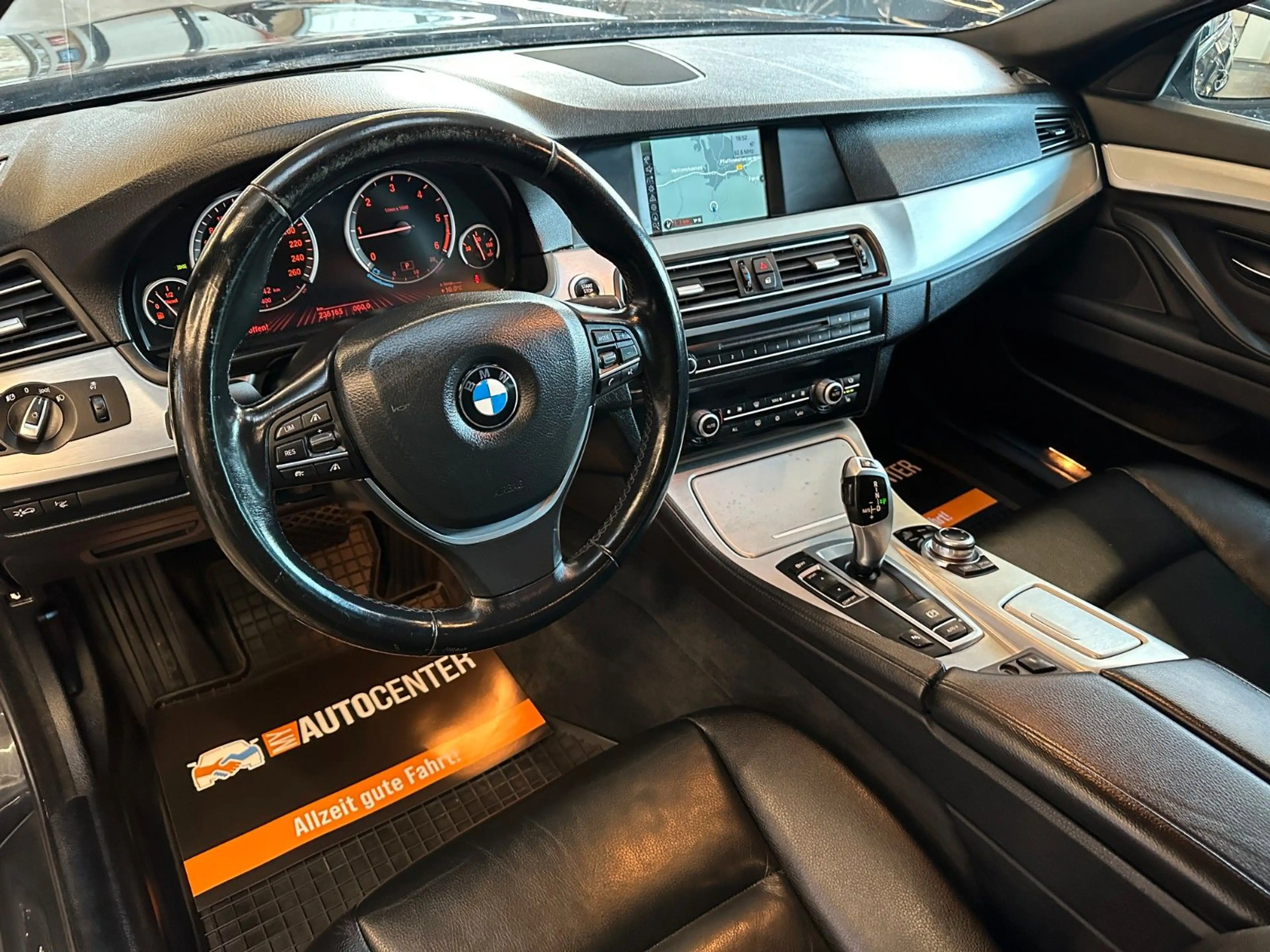 BMW 525 d *HeadUp*SoftClose*Navi*Xenon* — photo 12