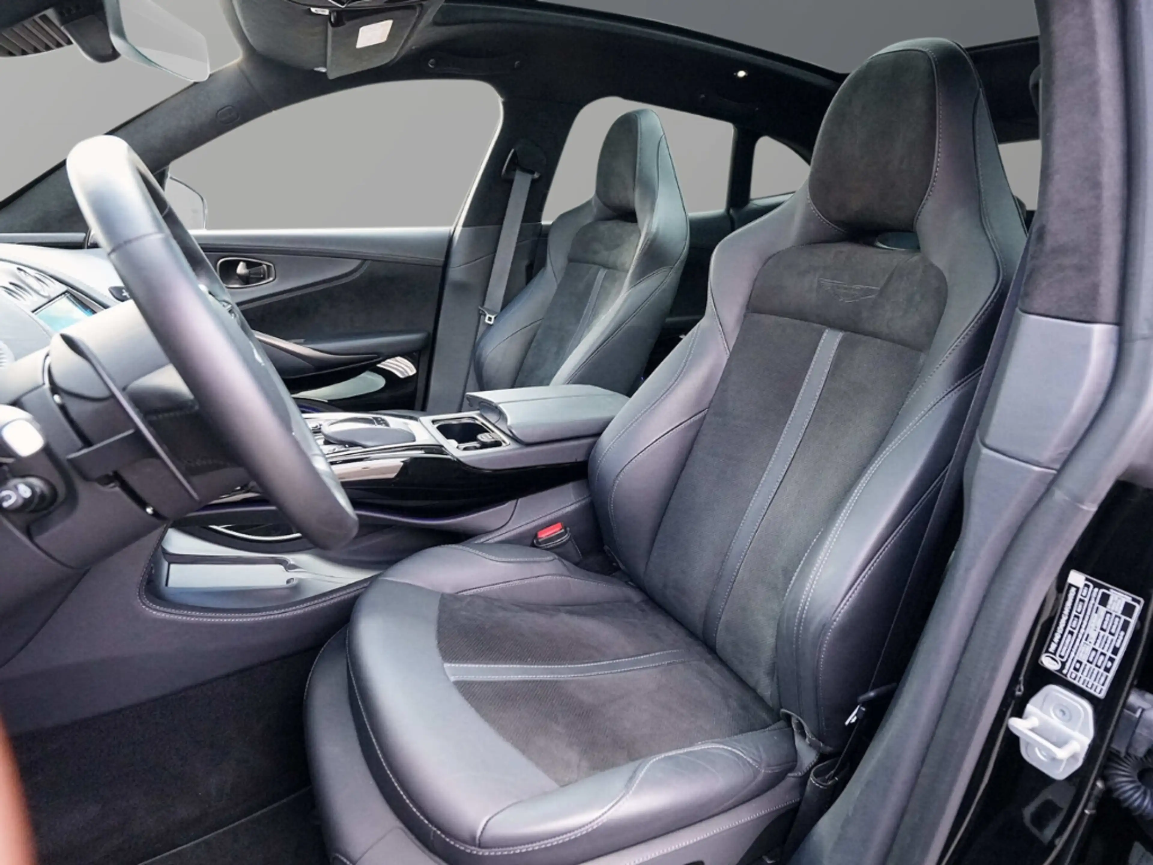 Aston Martin DBX 550 UPE 227.330,-€ Jet Black / Onyx Black — photo 21