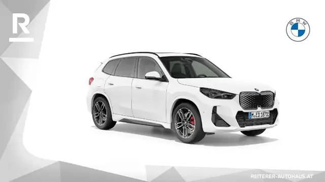 BMW Ix1 view 9