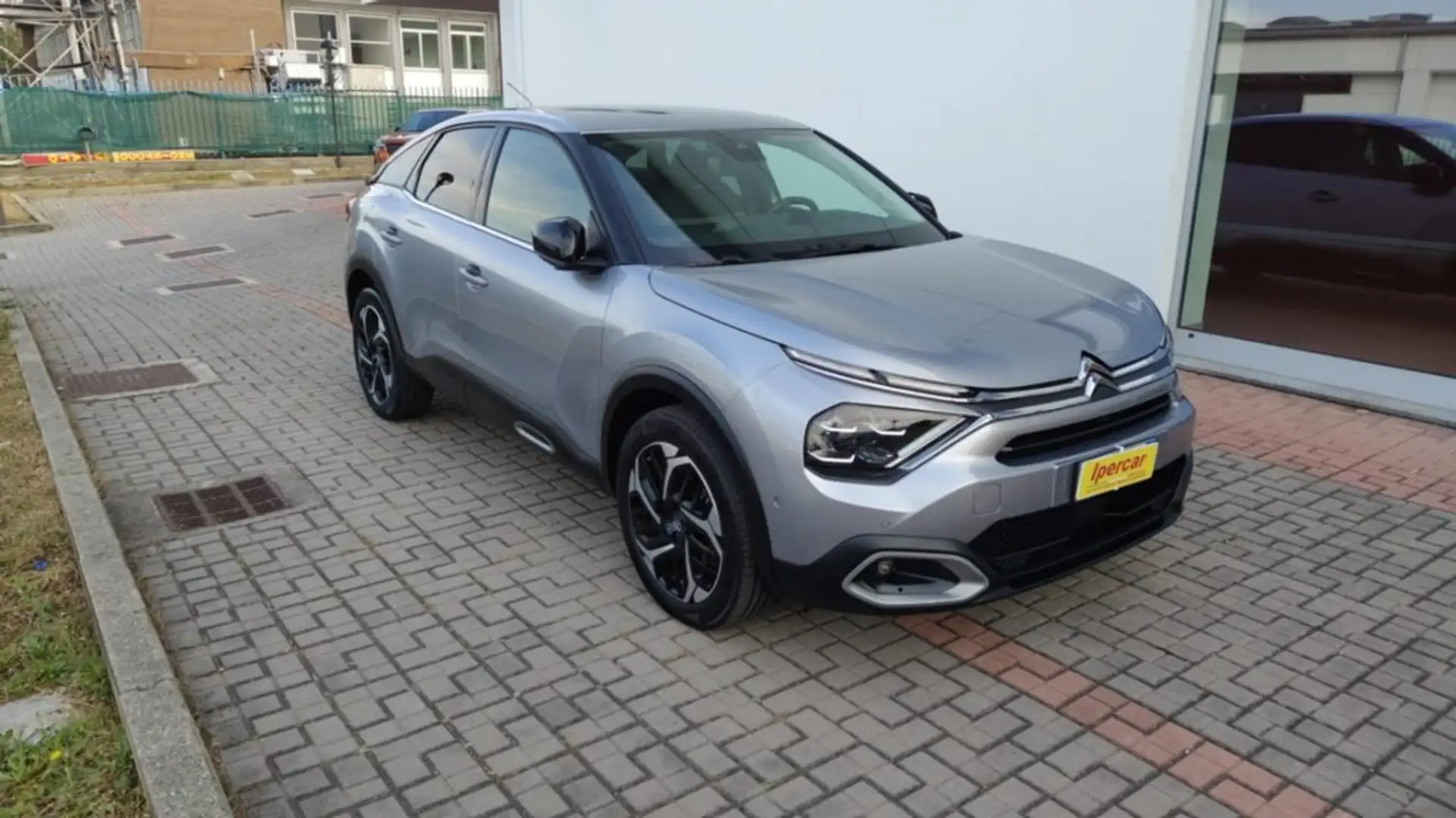 Citroen C4 PureTech 130 S&S EAT8 Shine Grijs - 2