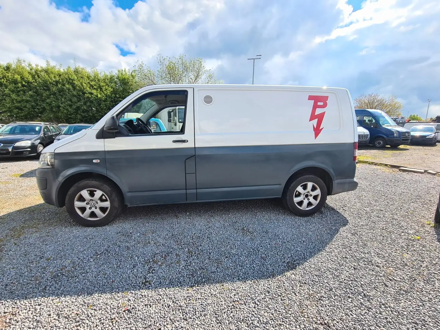 Volkswagen T5 Transporter Kasten 2.0 TDI Weiß - 2