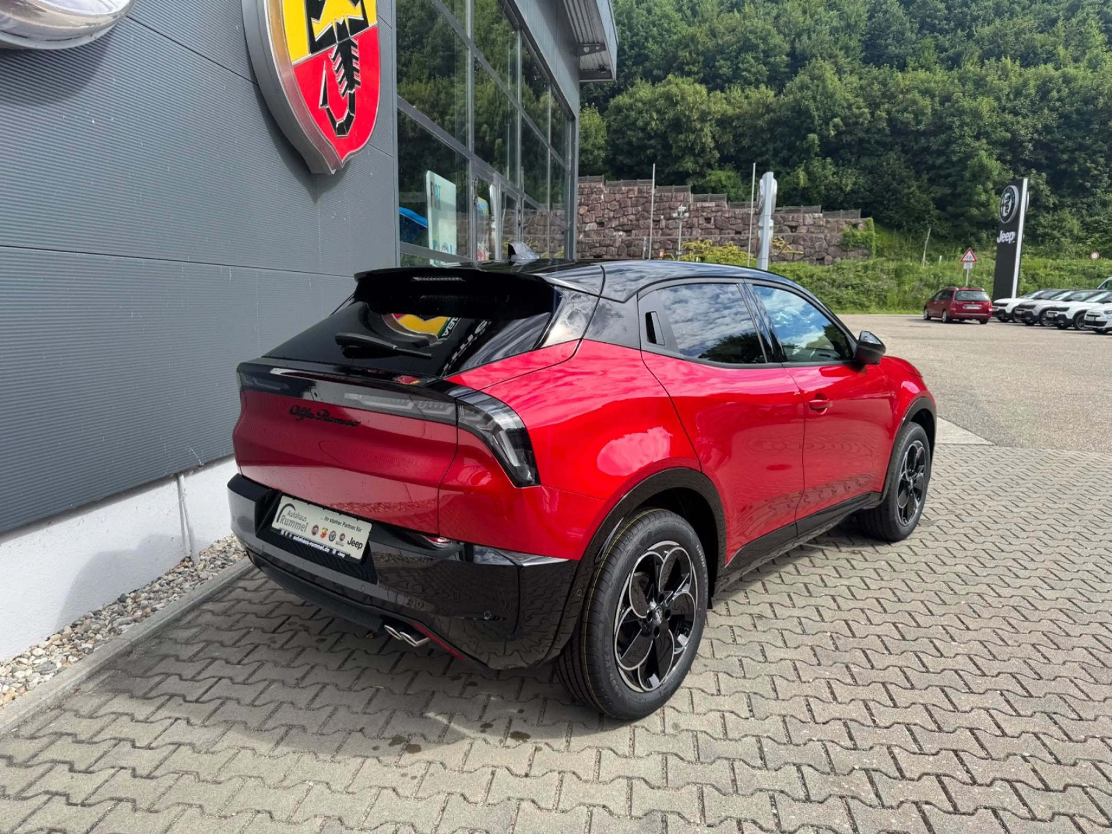 Alfa Romeo Junior Ibrida 1.2 VGT 48V-Hybrid 107 kW Ti — photo 4