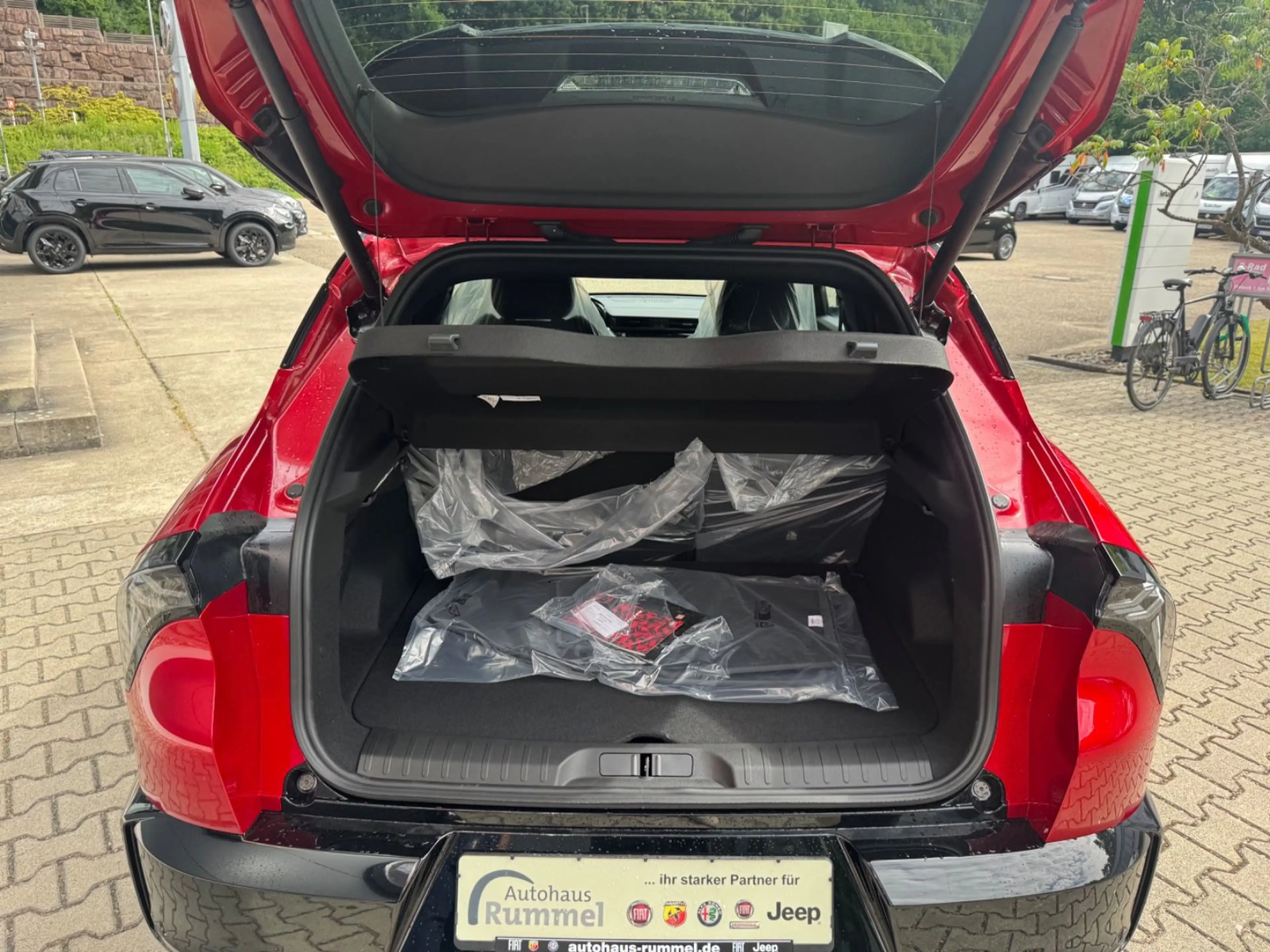 Alfa Romeo Junior Ibrida 1.2 VGT 48V-Hybrid 107 kW Ti — photo 10