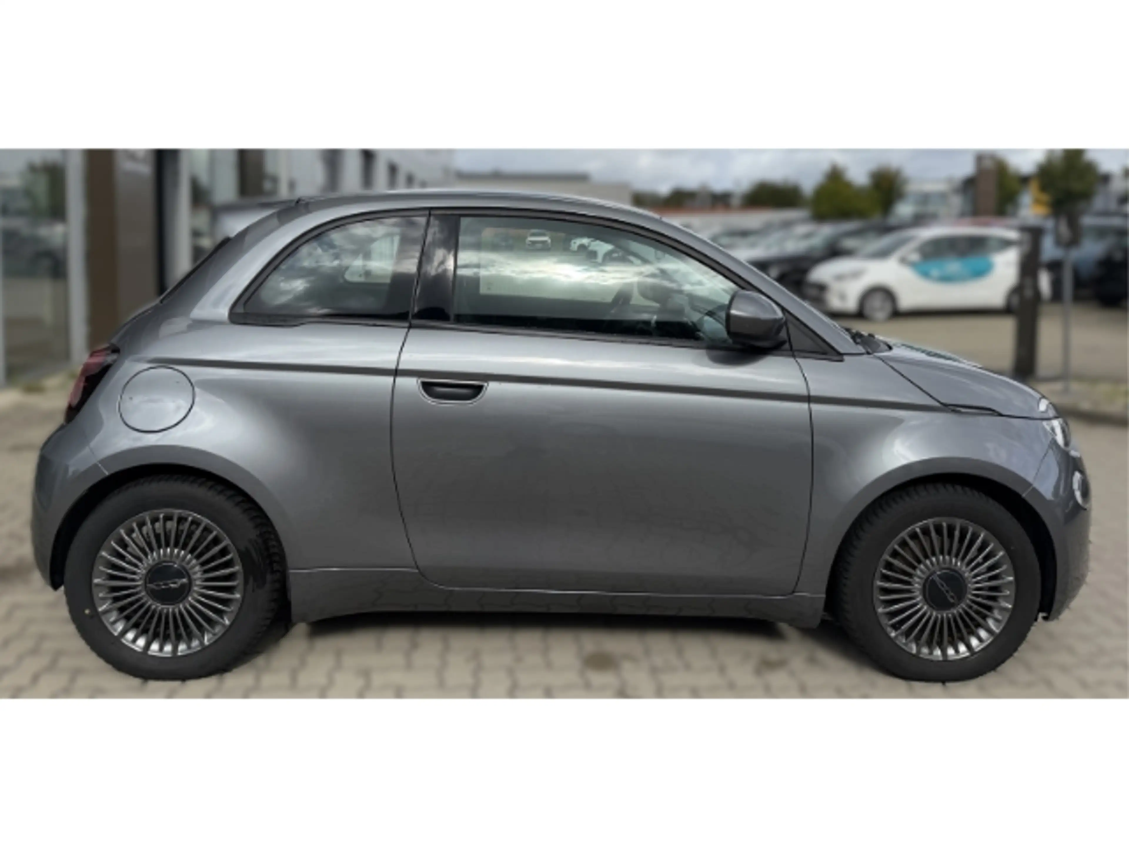 Fiat 500e Icon *Sitzheizung *Apple Car Play *Tempomat — photo 5