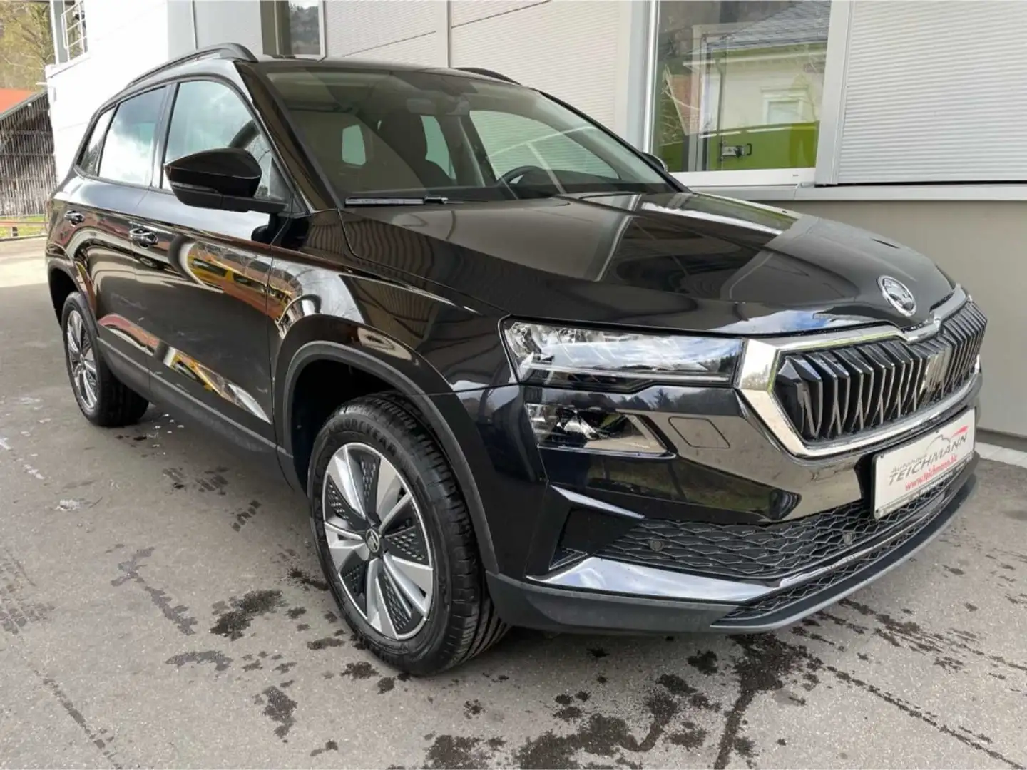 Skoda Karoq 1.5 TSI DSG Ambition +AHK+Kessy+RFK+ Schwarz - 2