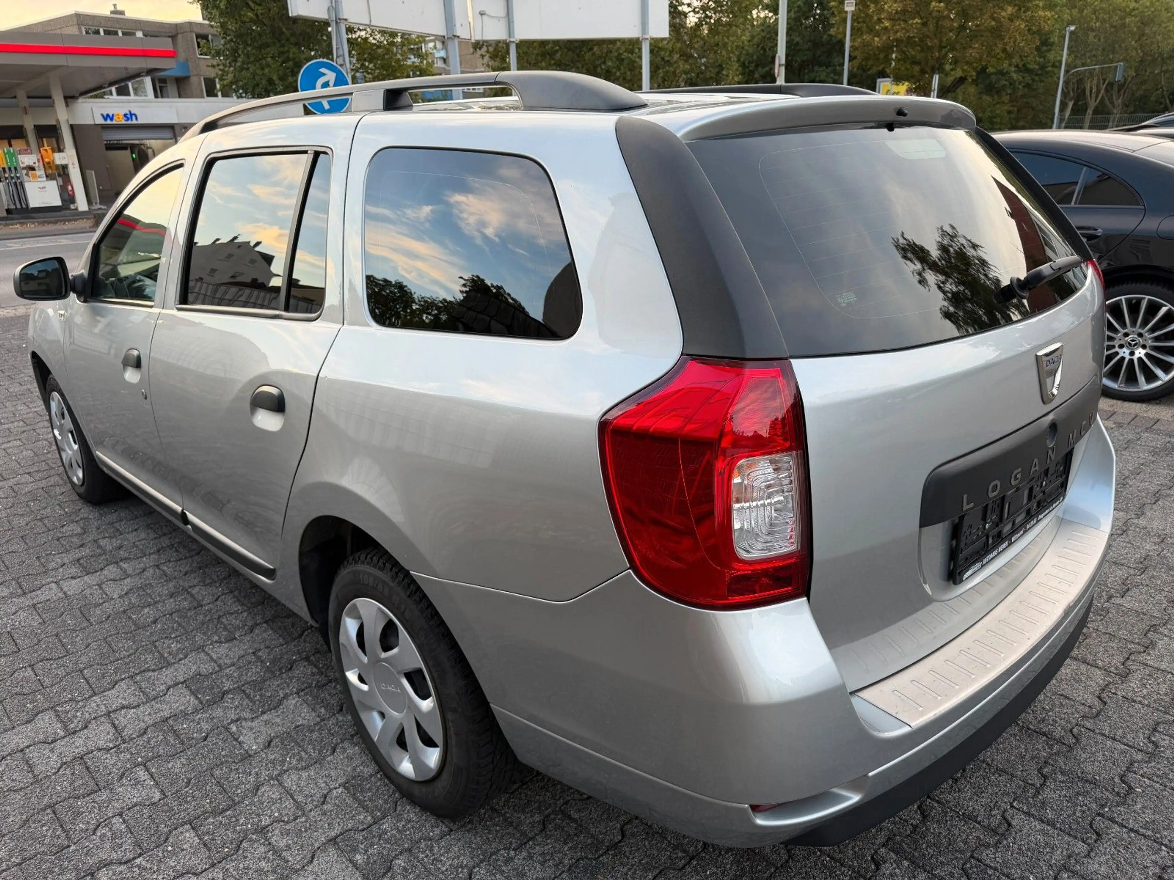 Dacia Logan MCV SCe 75 Comfort Klima/Bluetooth/1 Hand — photo 6