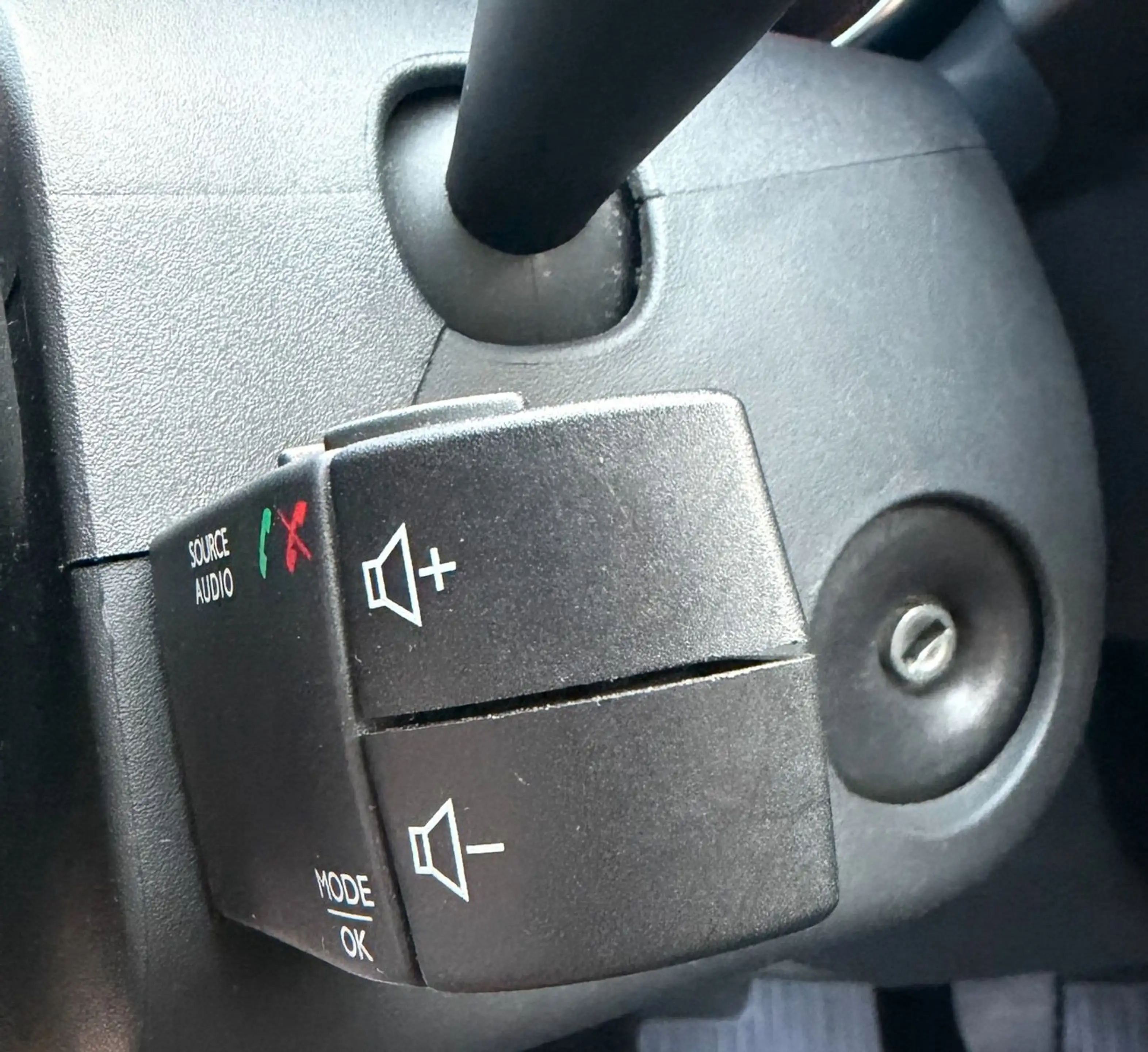 Dacia Logan MCV SCe 75 Comfort Klima/Bluetooth/1 Hand — photo 13