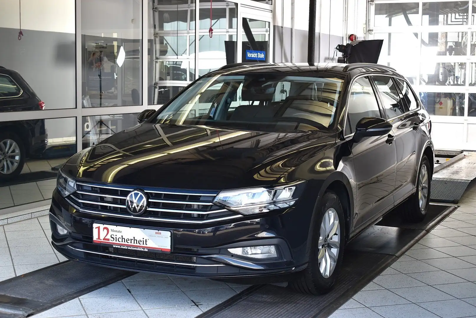 Volkswagen Passat Variant 2.0TDI DSG Digital Tacho*Head-Up Schwarz - 1