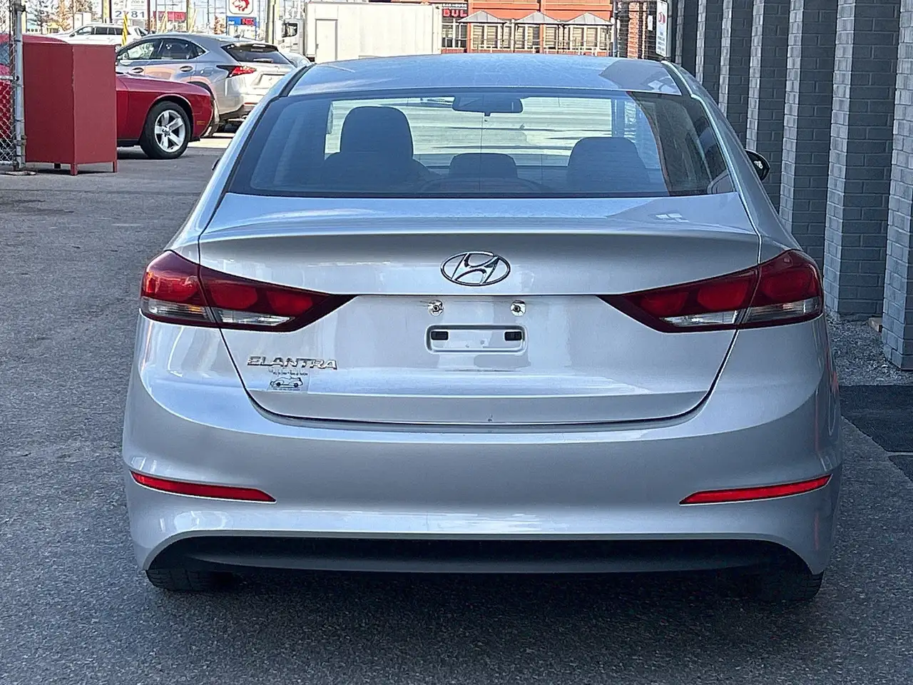 Hyundai ELANTRA снимка Hyundai ELANTRA