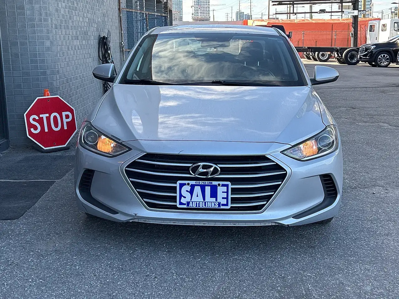 Hyundai ELANTRA снимка Hyundai ELANTRA
