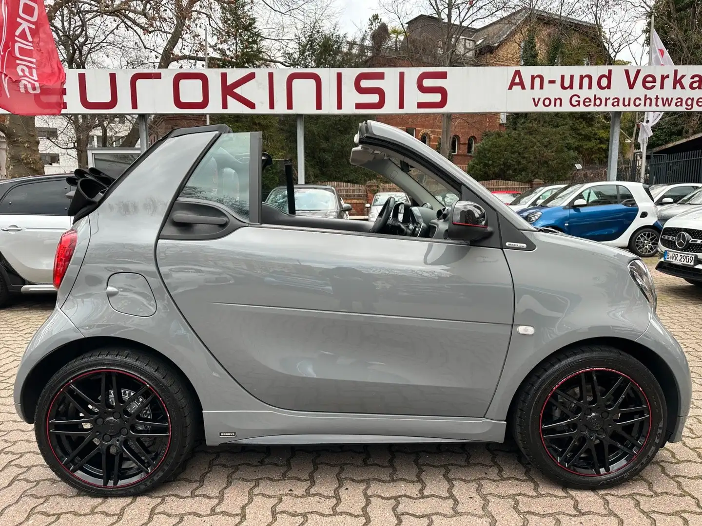 smart forTwo fortwo Cabrio*BRABUS FINEST EDITION 1*JBL*KAM* Gris - 1