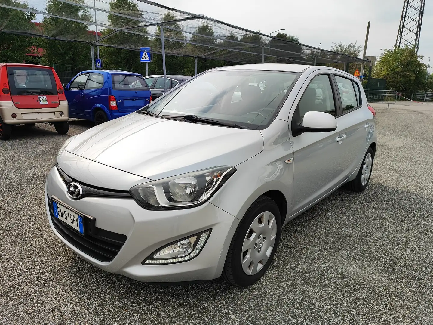 Hyundai i20 5p 1.2 Classic Navi Argento - 2