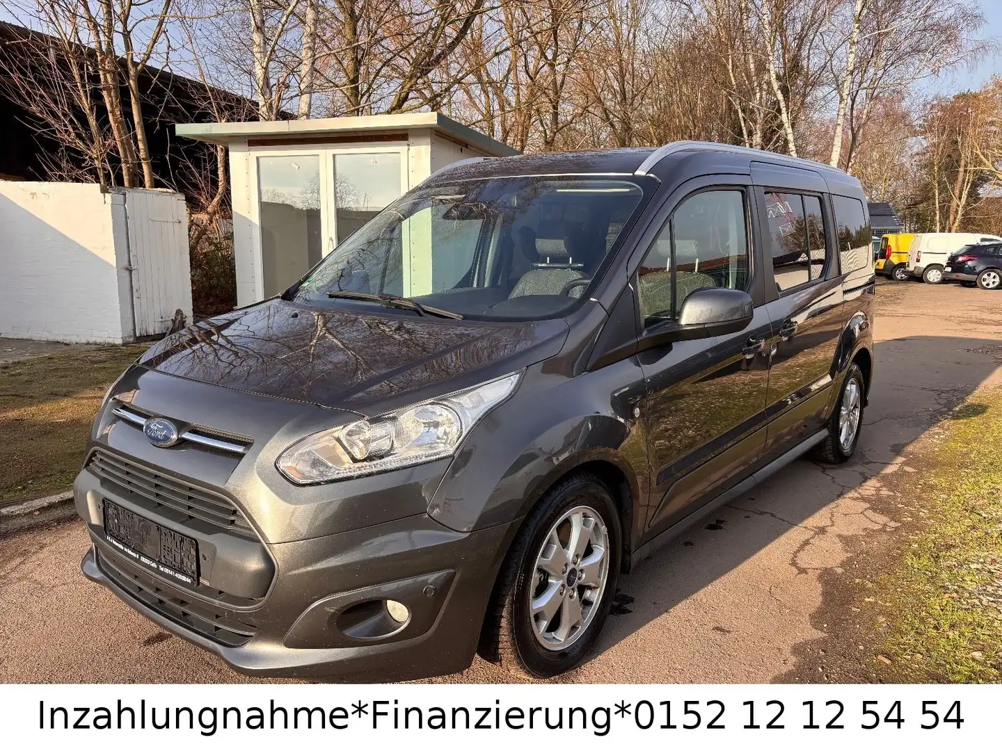 Ford Grand Tourneo Connect Titanium Grau - 2