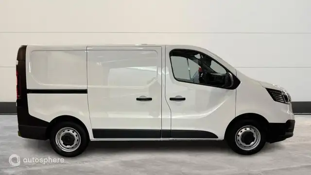 Renault Trafic view 4