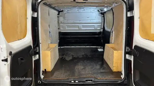 Renault Trafic view 9