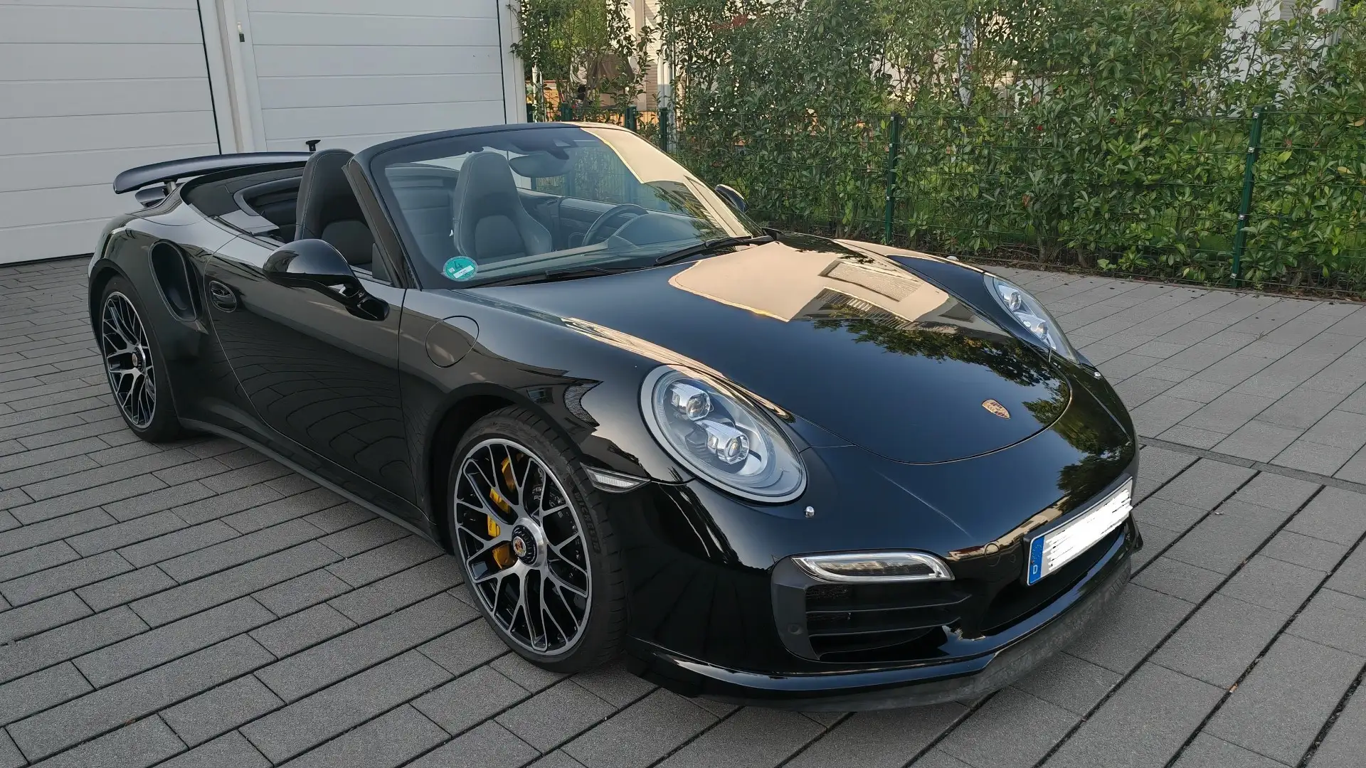 Porsche 991 911 Turbo S Cabriolet/PCCB/Burmester Noir - 1