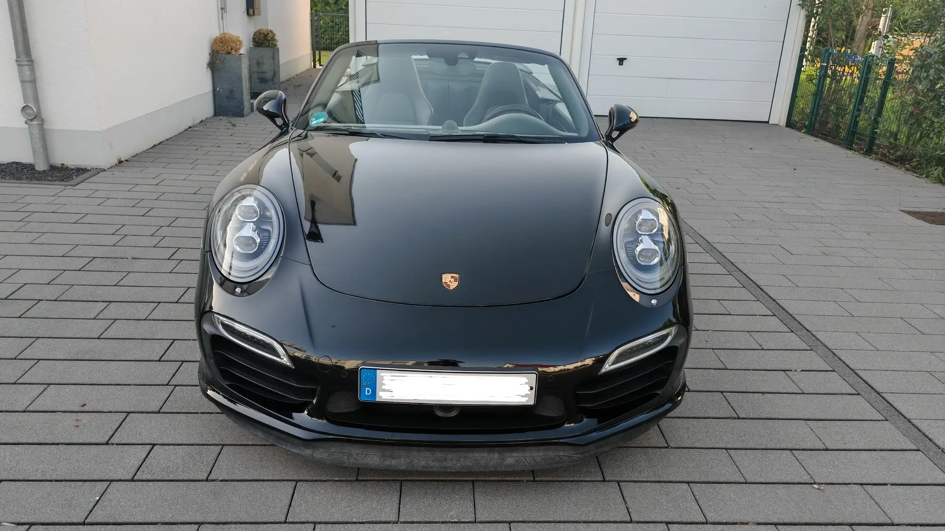 Porsche 991 911 Turbo S Cabriolet/PCCB/Burmester Noir - 2