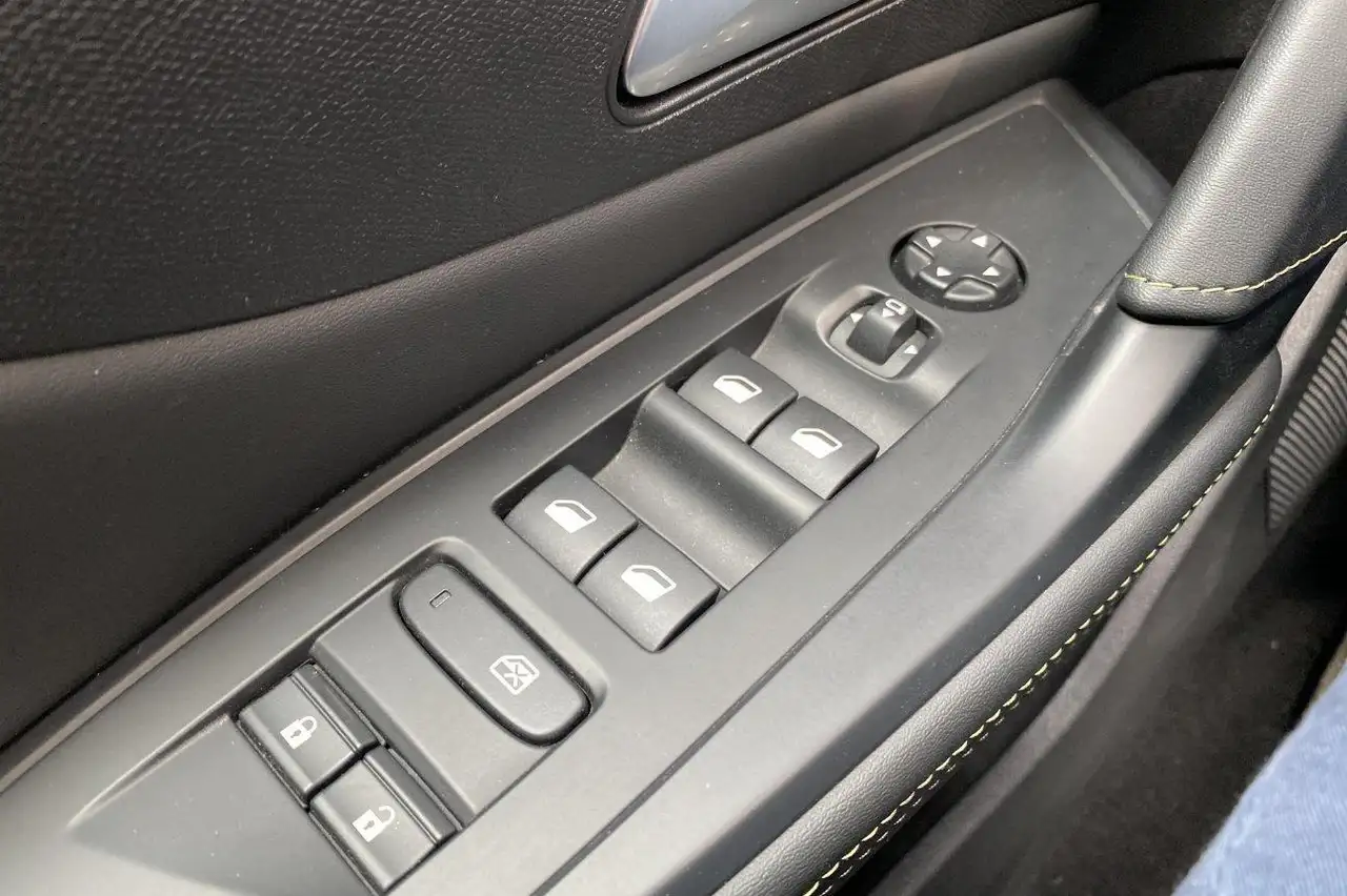 Peugeot 408 GT HYBRID * Caméra de recul Navigation, миниатюра 17