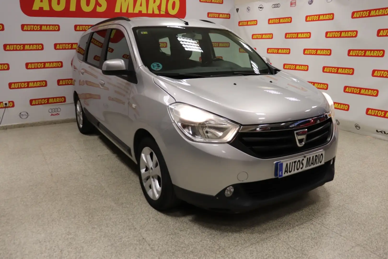 Dacia Lodgy 1.2 TCE Laureate 7pl. 115 Grau - 2