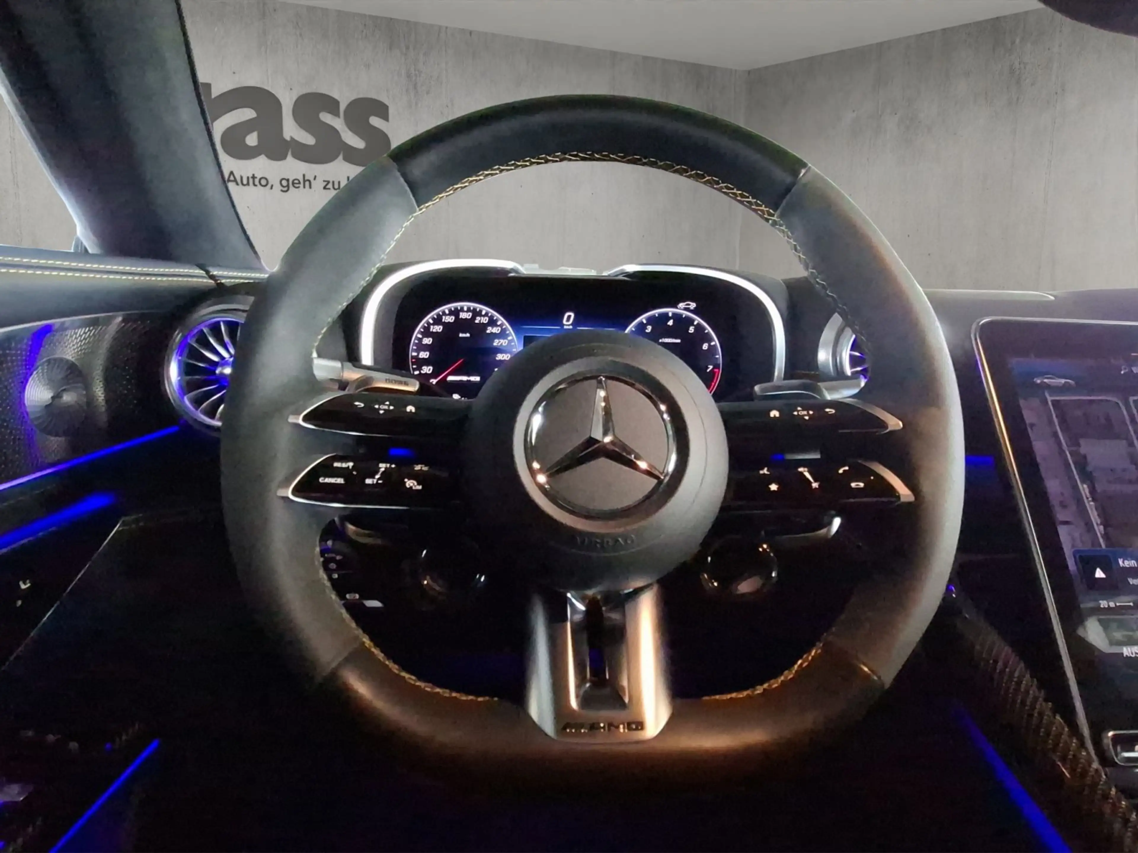 Mercedes-Benz AMG GT 63 — photo 10