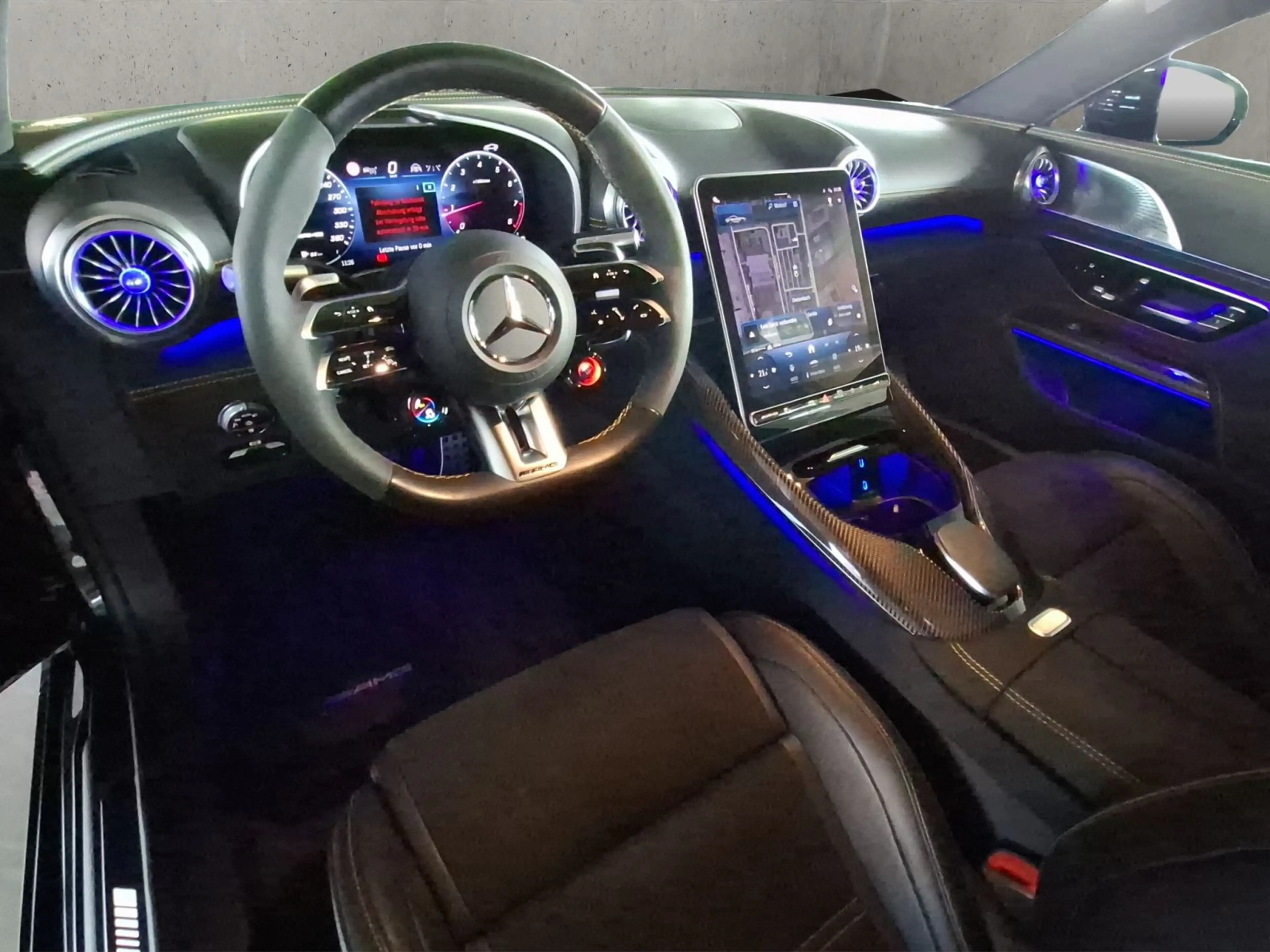 Mercedes-Benz AMG GT 63 — photo 14