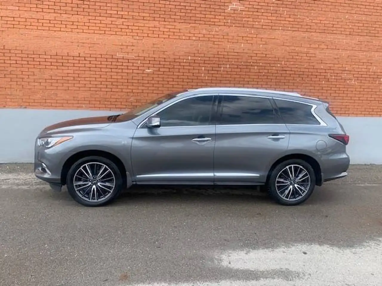 Infiniti QX60 снимка Infiniti QX60