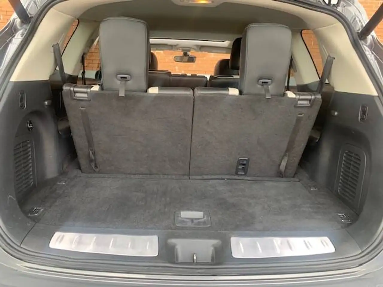 Infiniti QX60 снимка Infiniti QX60