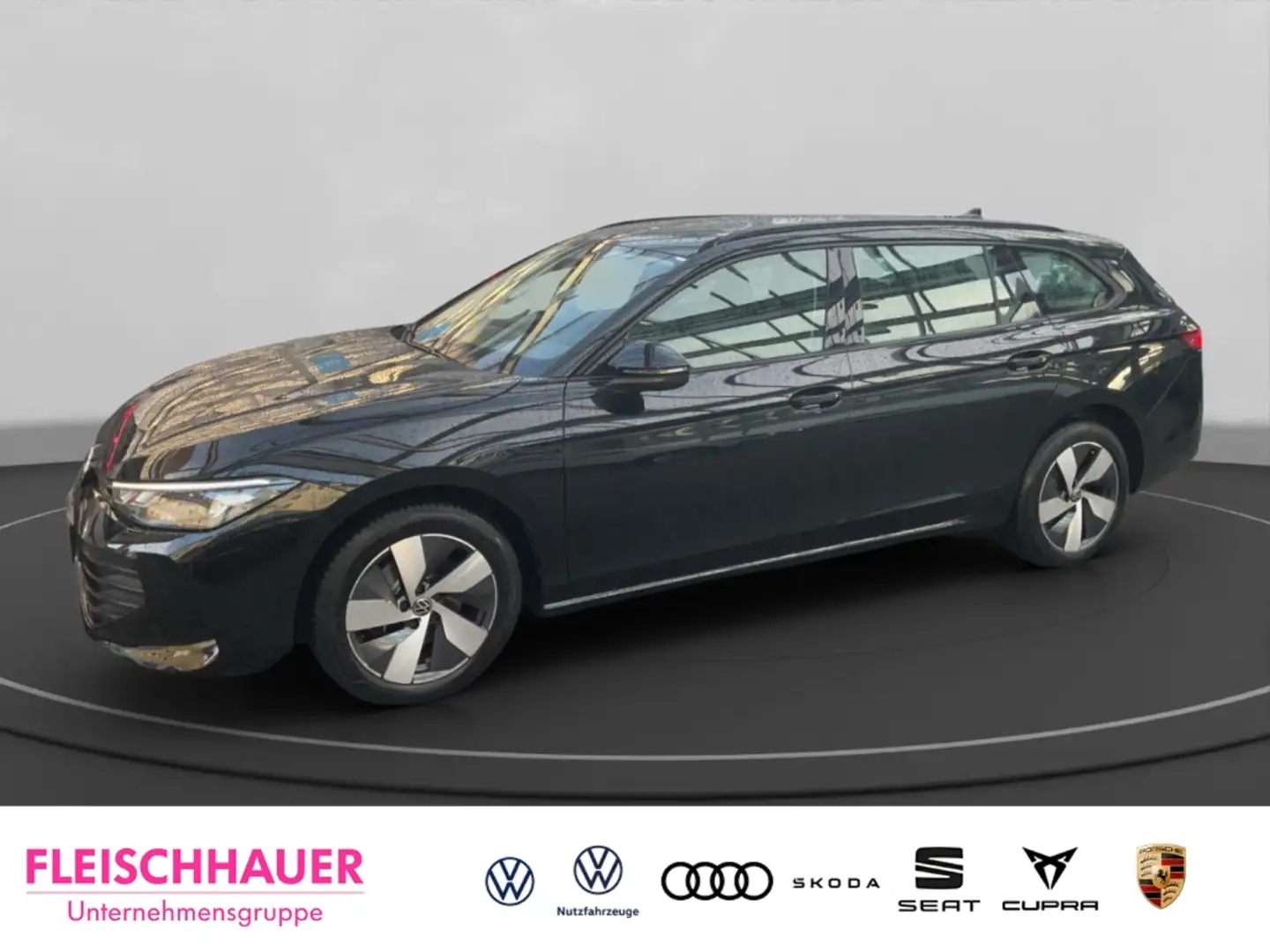 Volkswagen Passat 1.5 eTSI DSG Digitales Cockpit LED ACC Apple CarPl Schwarz - 1