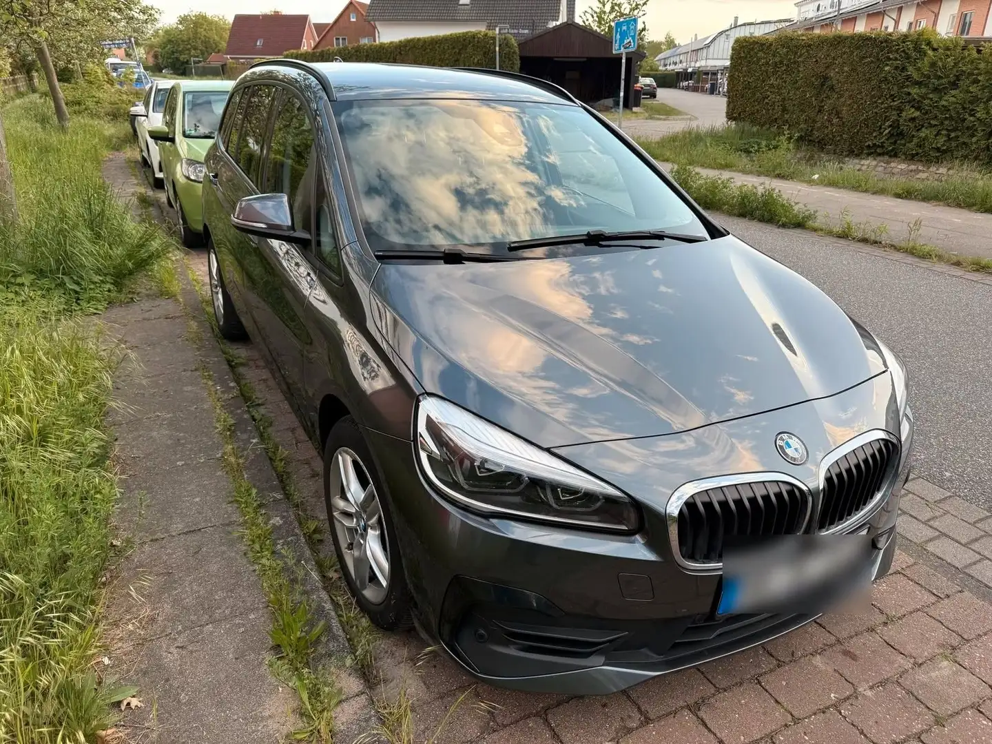 BMW 216 2er Gran Tourer Gran Tourer Aut. Scheckheft Carpla Grau - 2