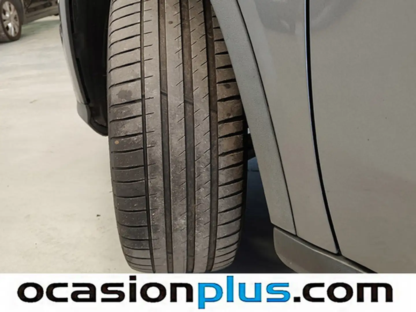Mercedes-Benz GLA 220 220d AMG Line 7G-DCT Grau - 2